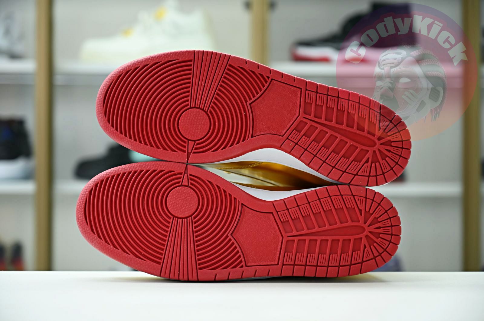 Never Surrender Trump sneakers MAGA.1