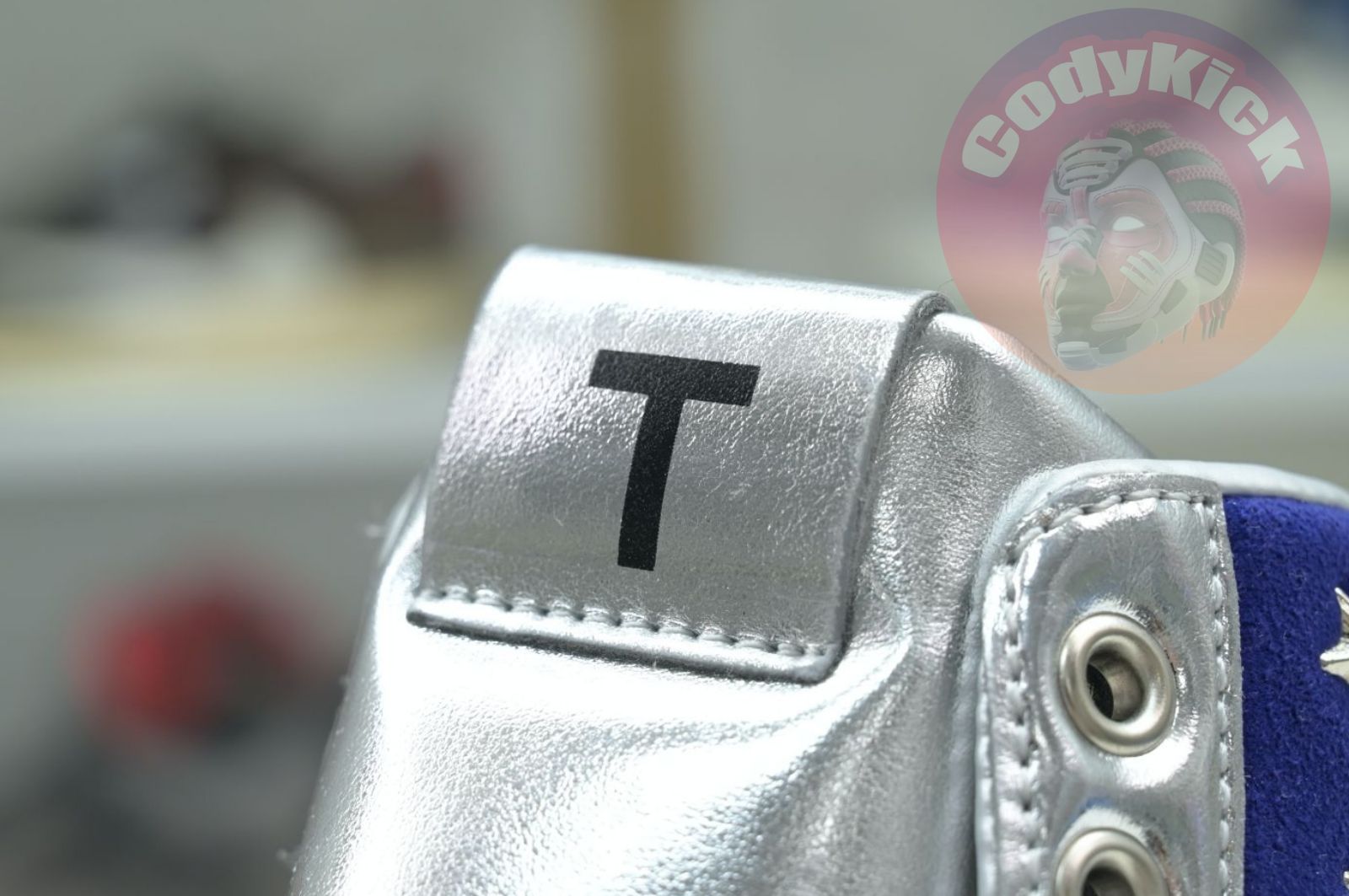 Never Surrender Trump sneakers MAGA.1