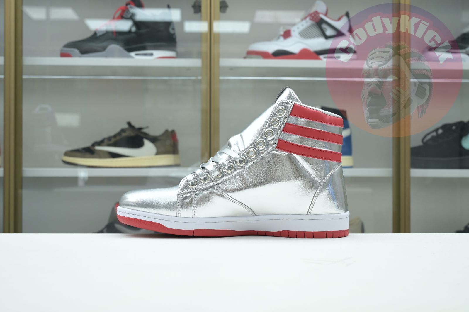 Never Surrender Trump sneakers MAGA.1