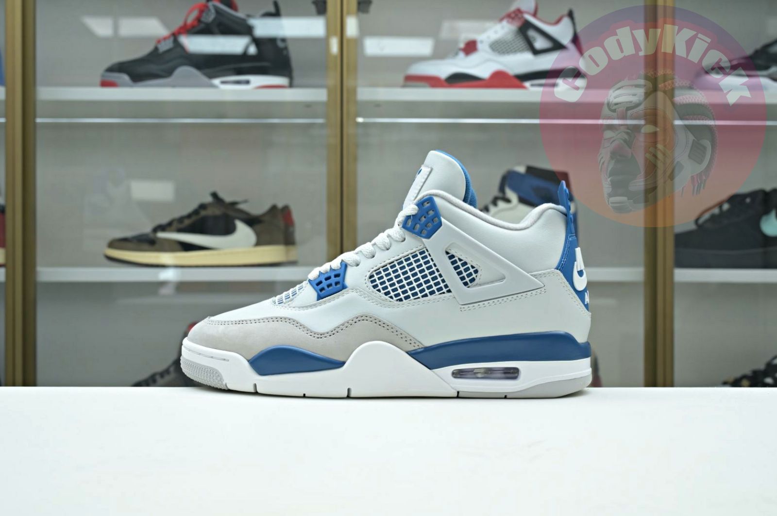 Air Jordan 4 