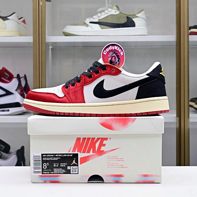 Trophy Room x Jordan Air Jordan 1 Low OG “Away”