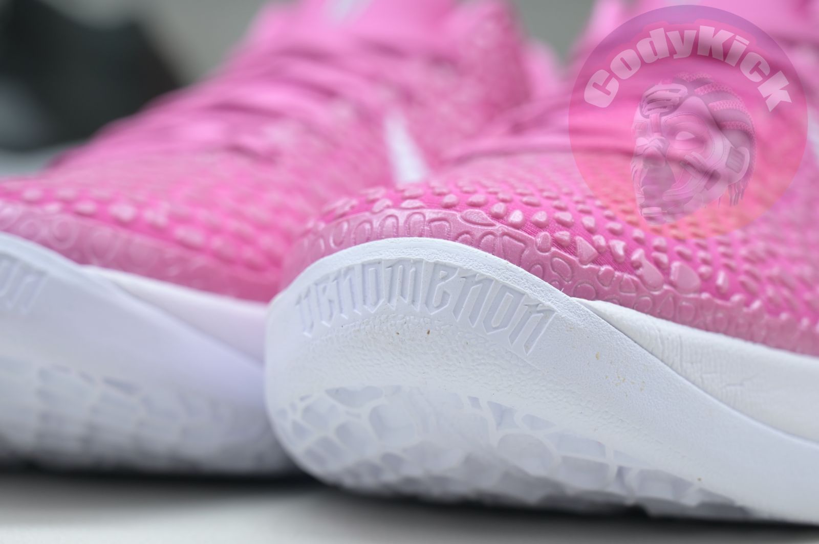 Nike Zoom Kobe 6 Kay Yow Think Pink