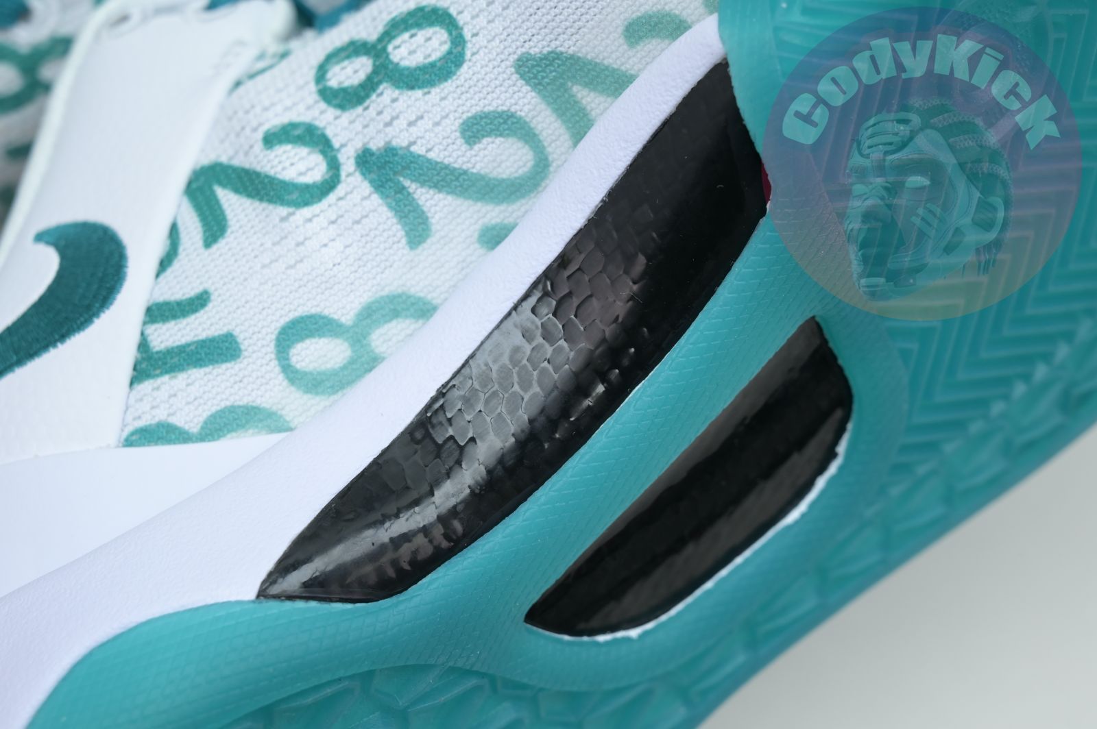 Nike Kobe 8 Protro