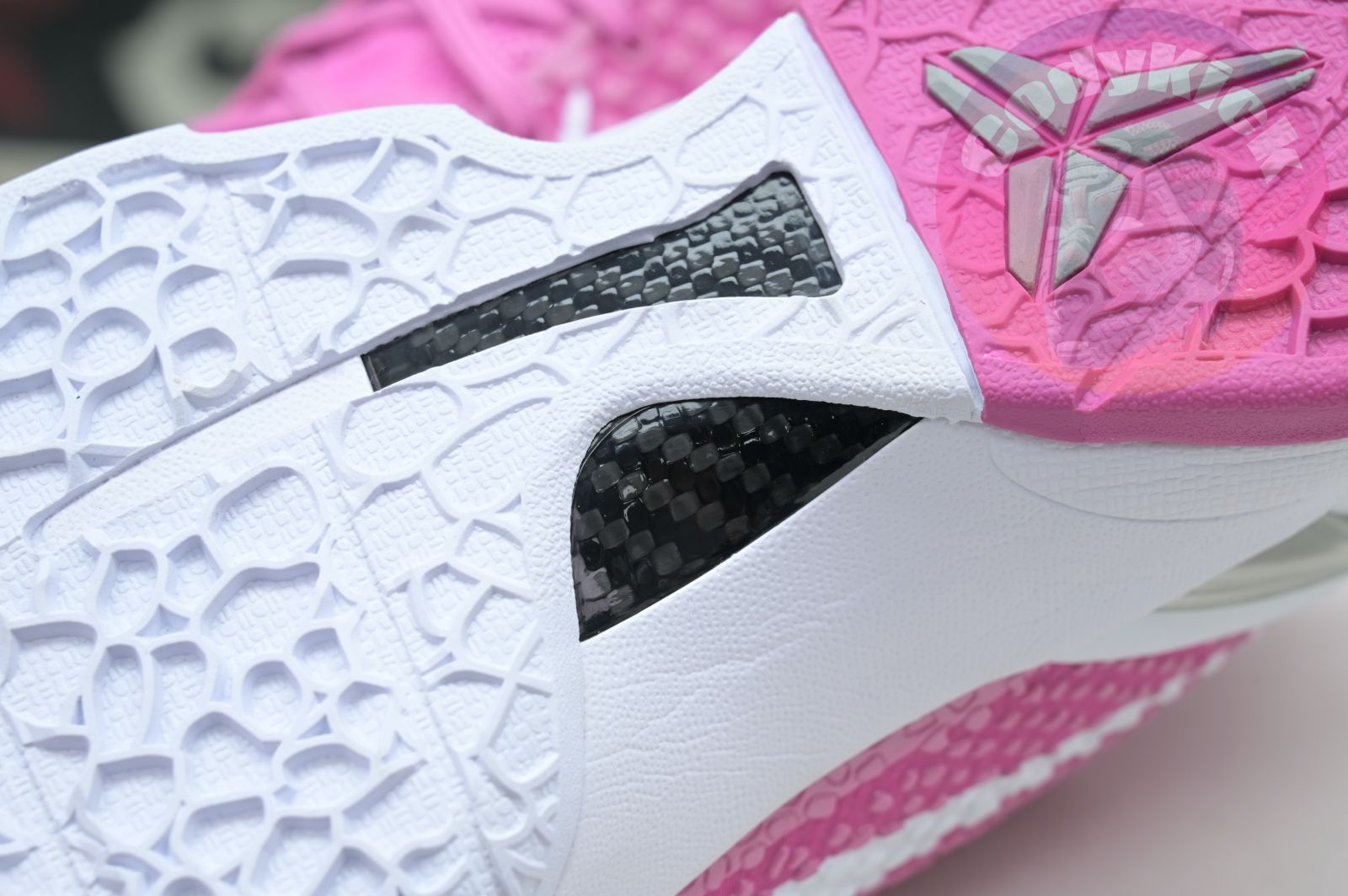 Nike Zoom Kobe 6 Kay Yow Think Pink