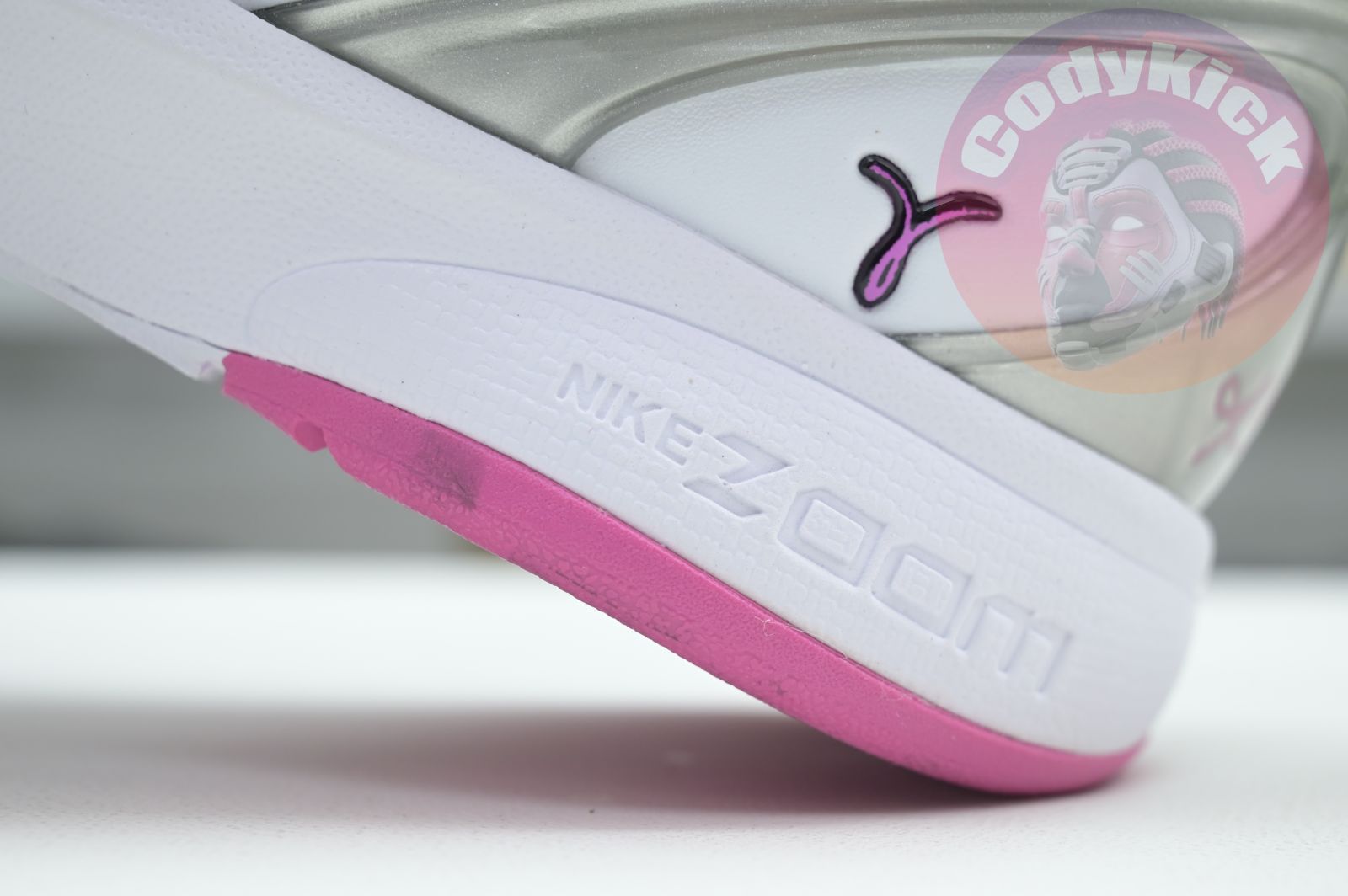Nike Zoom Kobe 6 Kay Yow Think Pink