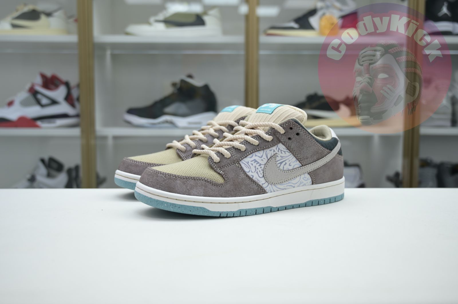 Nike SB Dunk Low