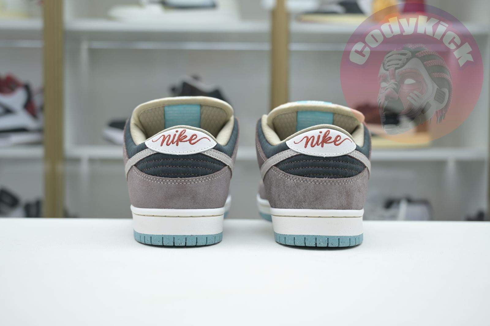 Nike SB Dunk Low