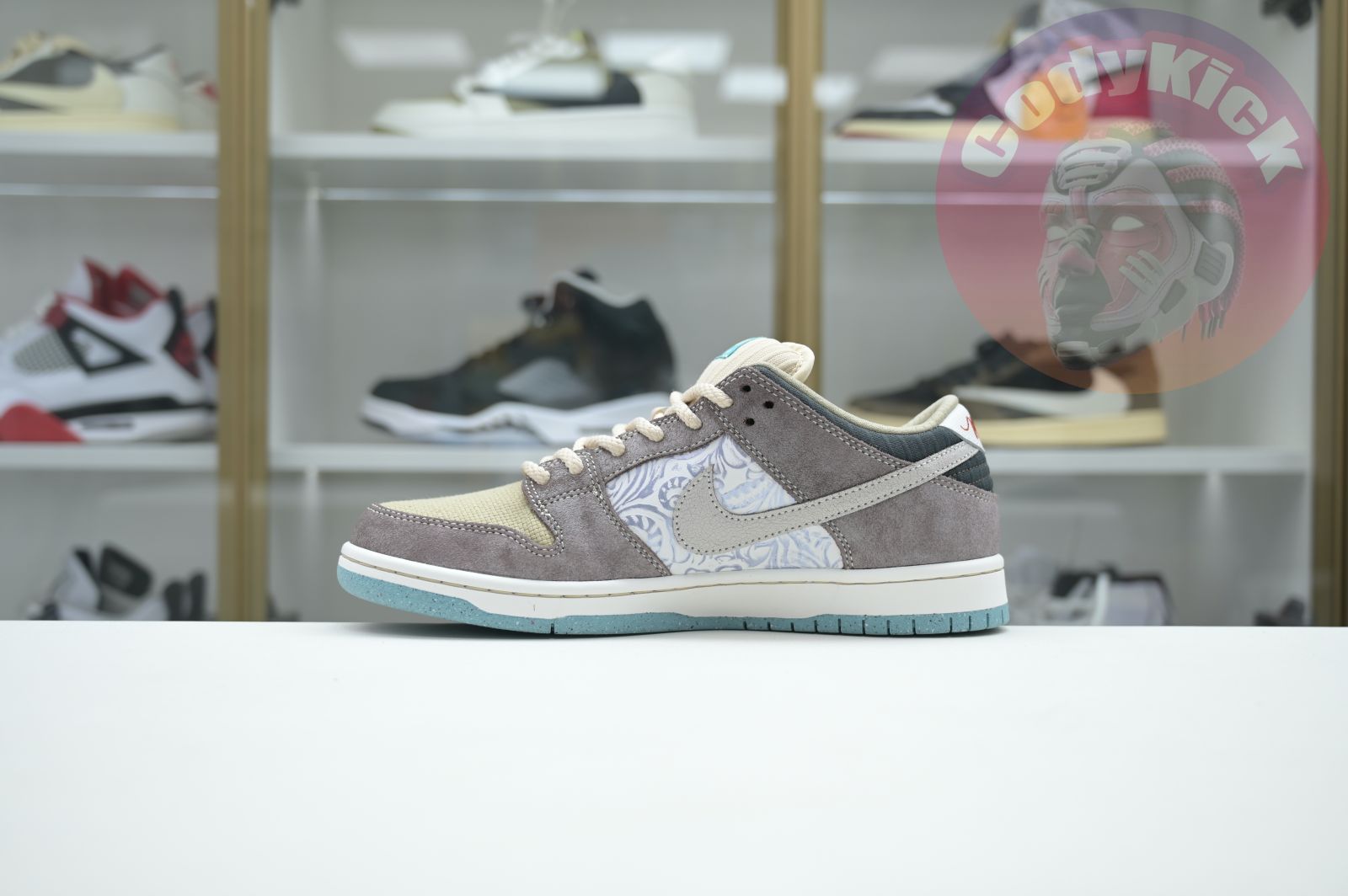 Nike SB Dunk Low