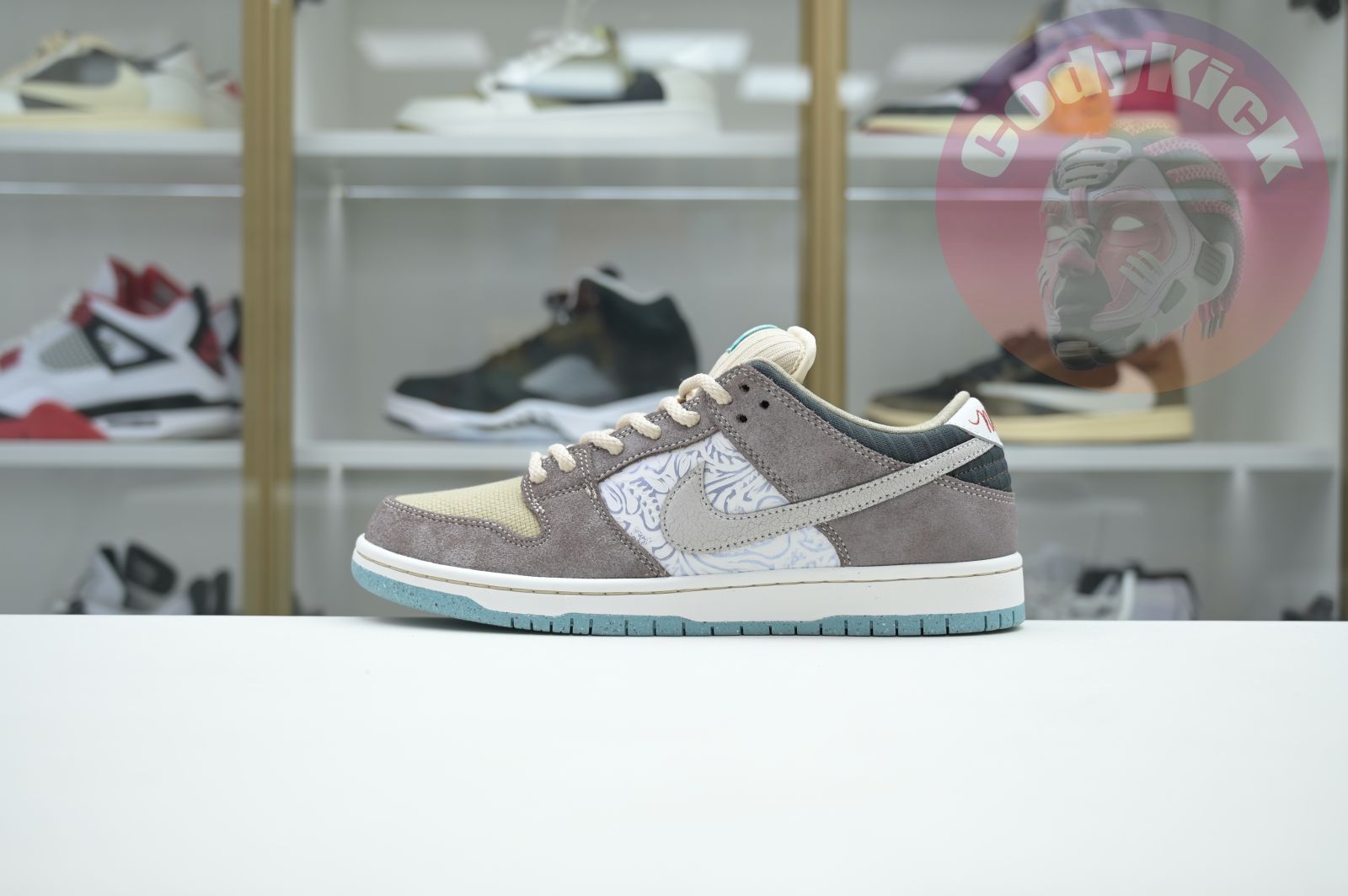 Nike SB Dunk Low