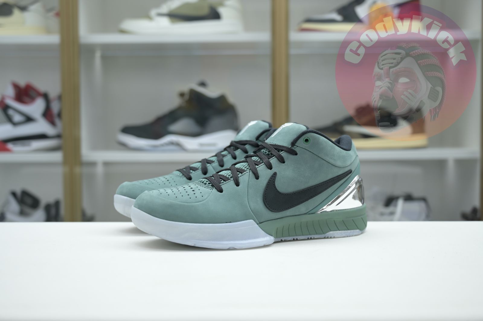 Nike Zoom Kobe 4 Protro
