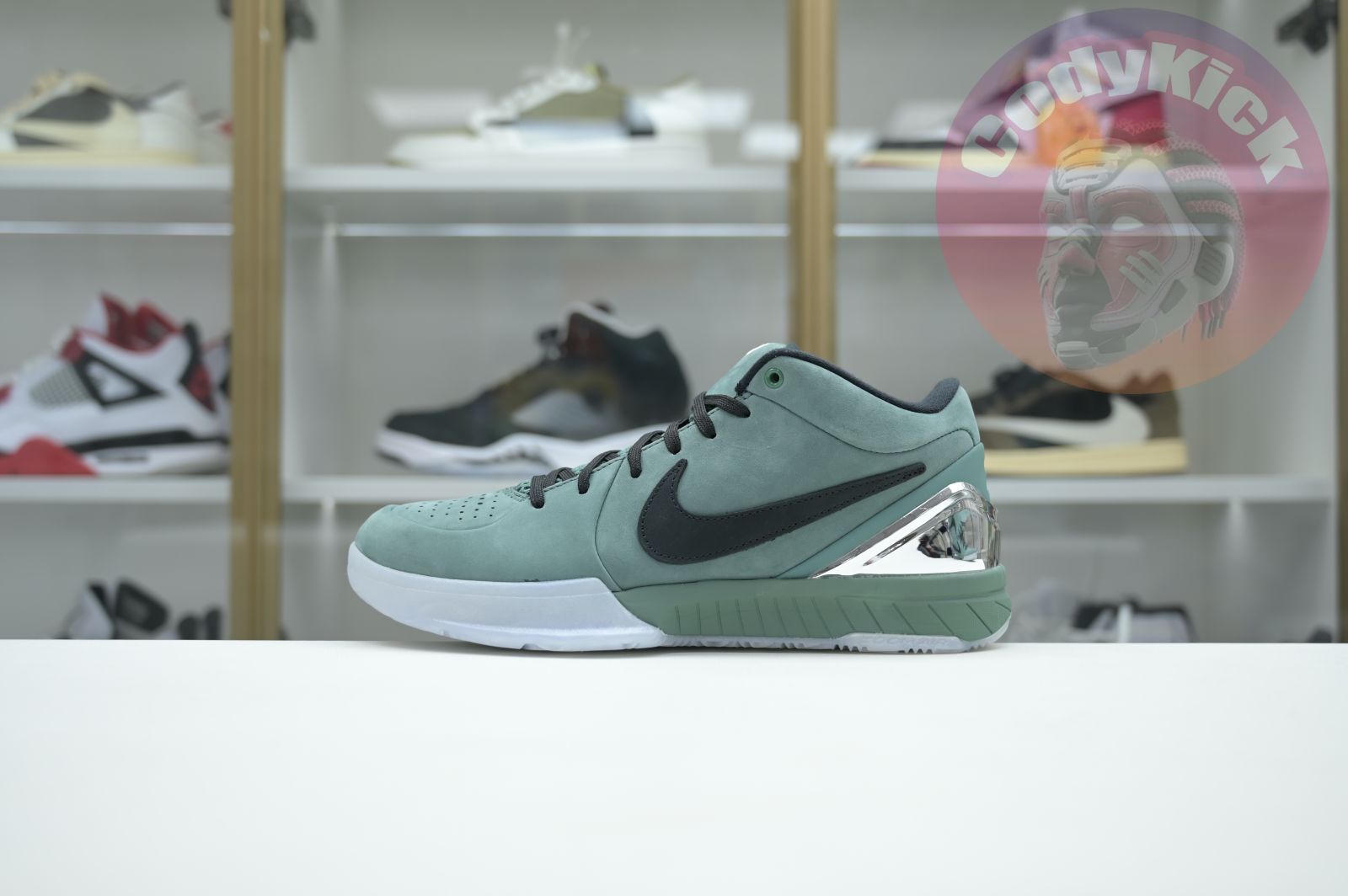 Nike Zoom Kobe 4 Protro