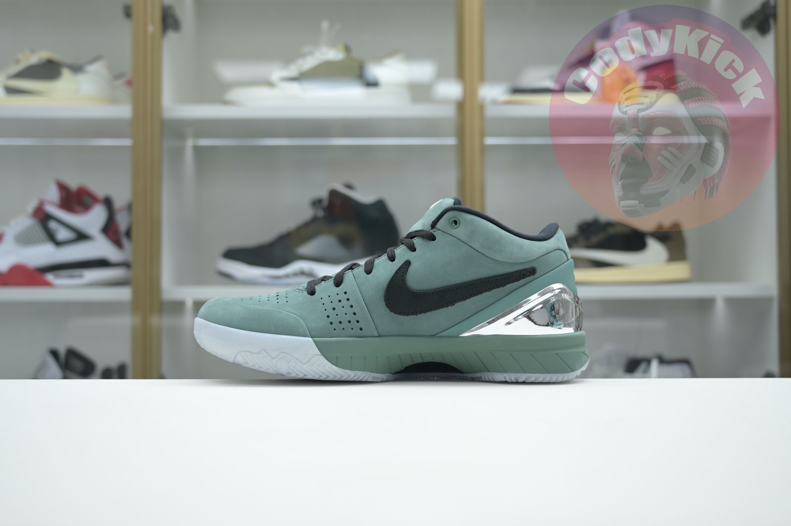 Nike Zoom Kobe 4 Protro
