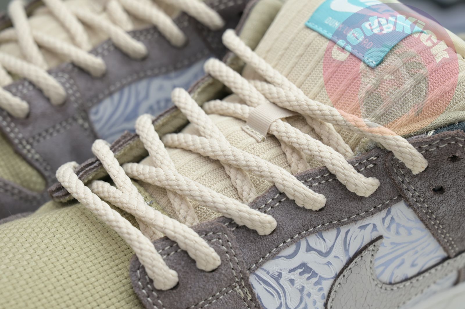 Nike SB Dunk Low