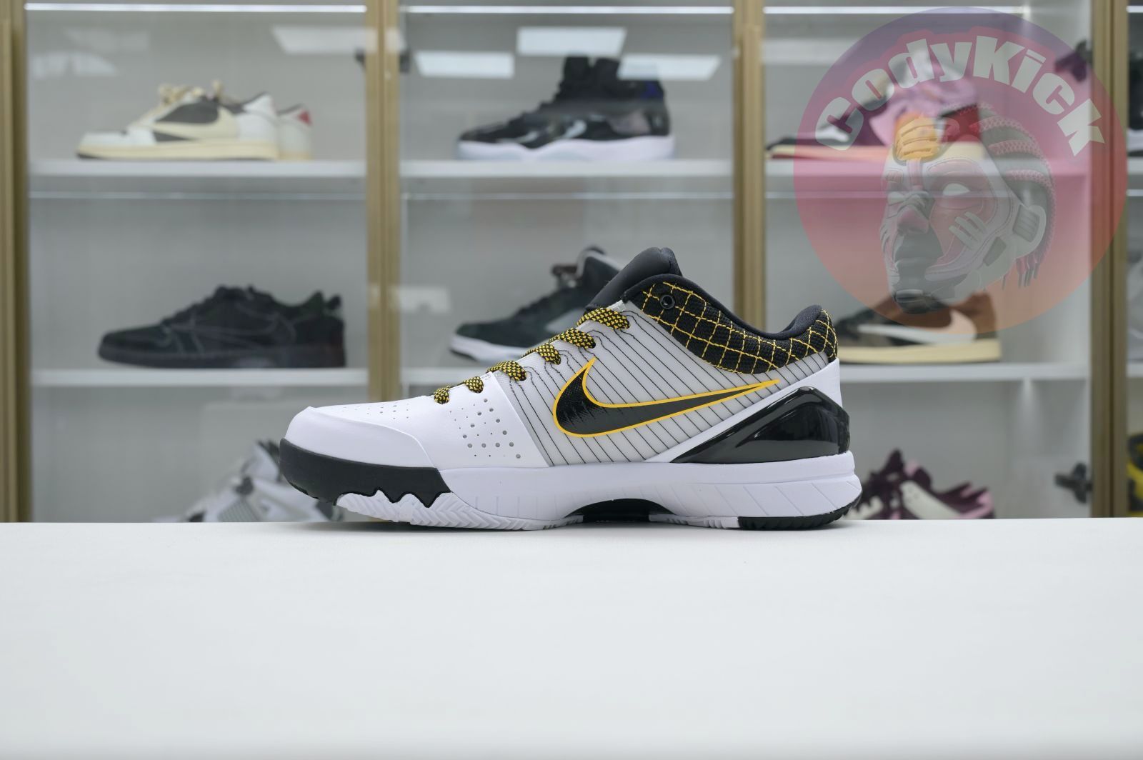 Nike Zoom Kobe 4 Protro