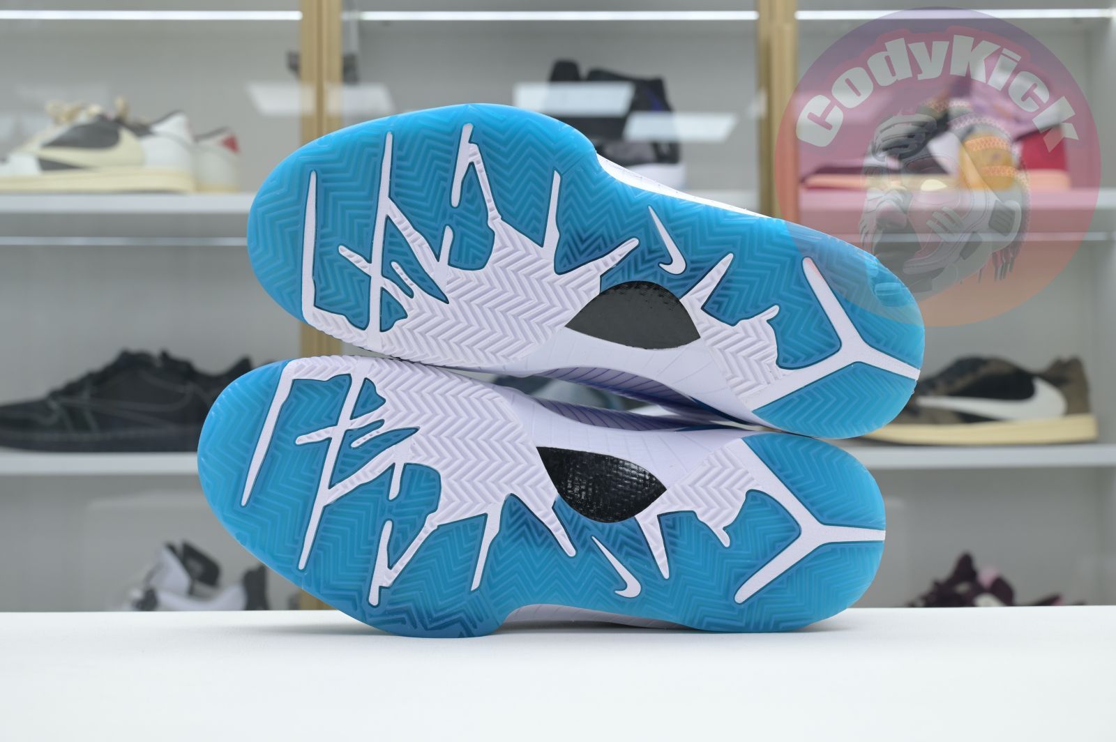 Nike Zoom Kobe 4 Protro