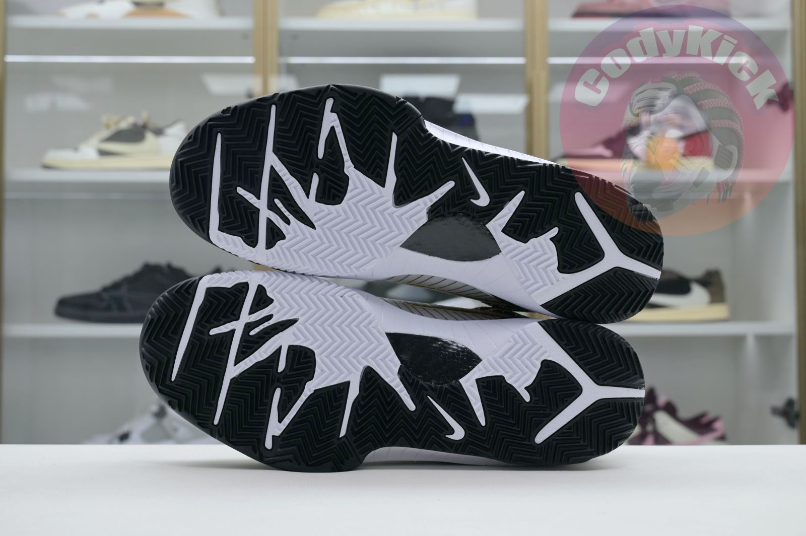 Nike Zoom Kobe 4 Protro