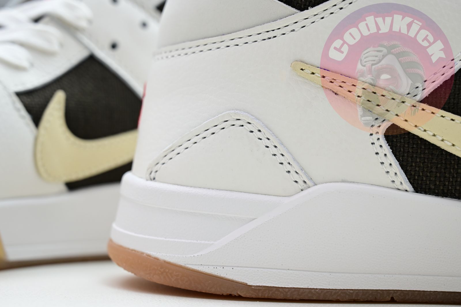 Travis Scott x Jordan Executive The Check