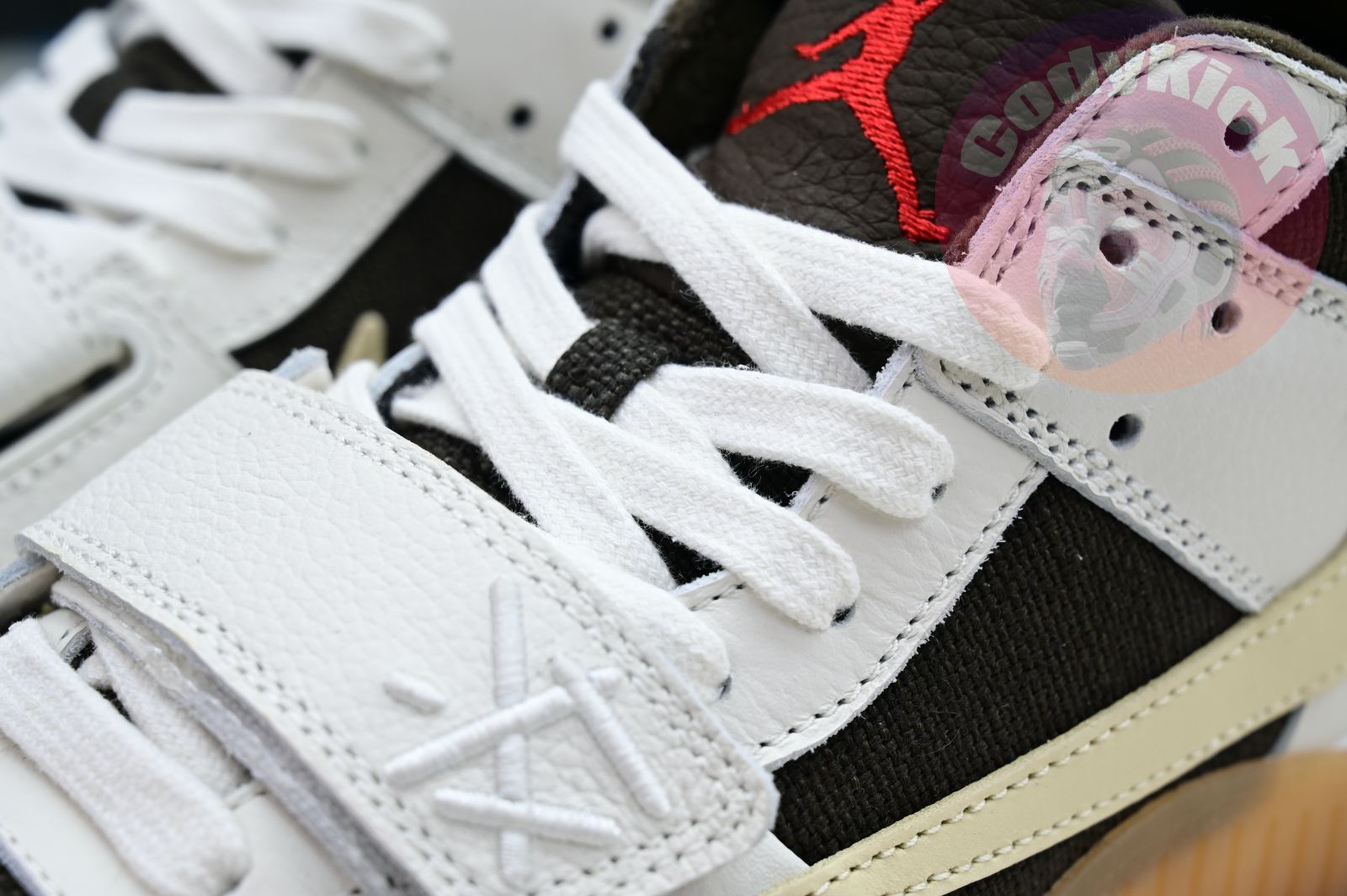 Travis Scott x Jordan Executive The Check