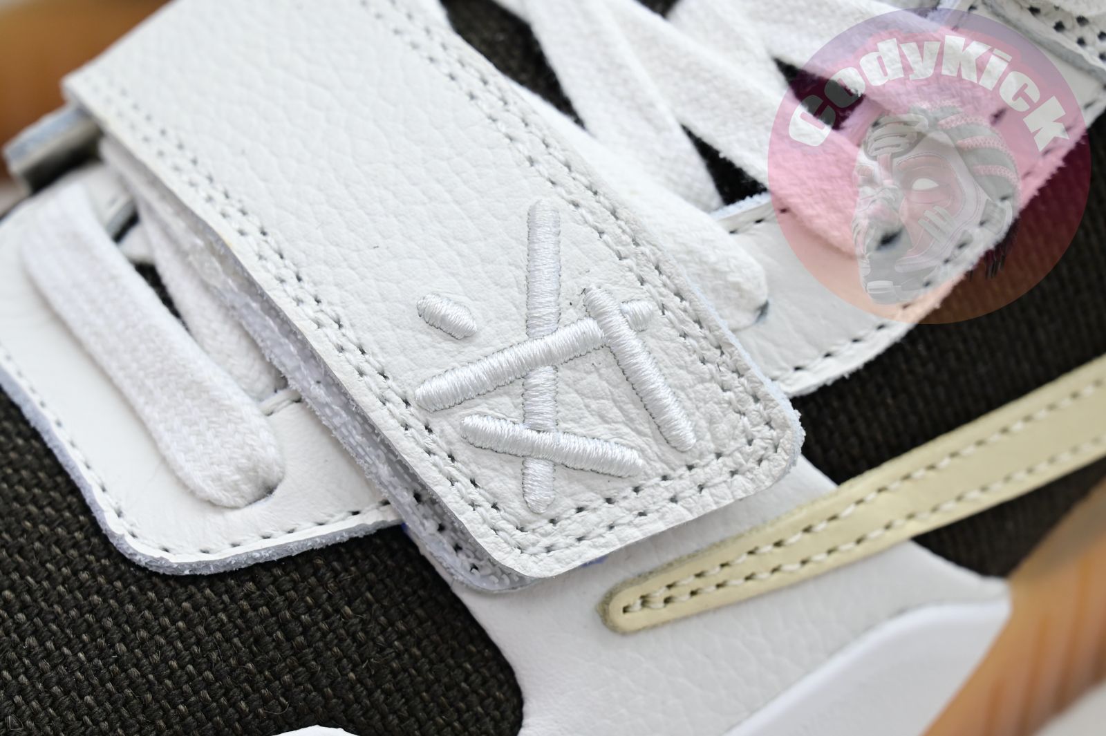 Travis Scott x Jordan Executive The Check