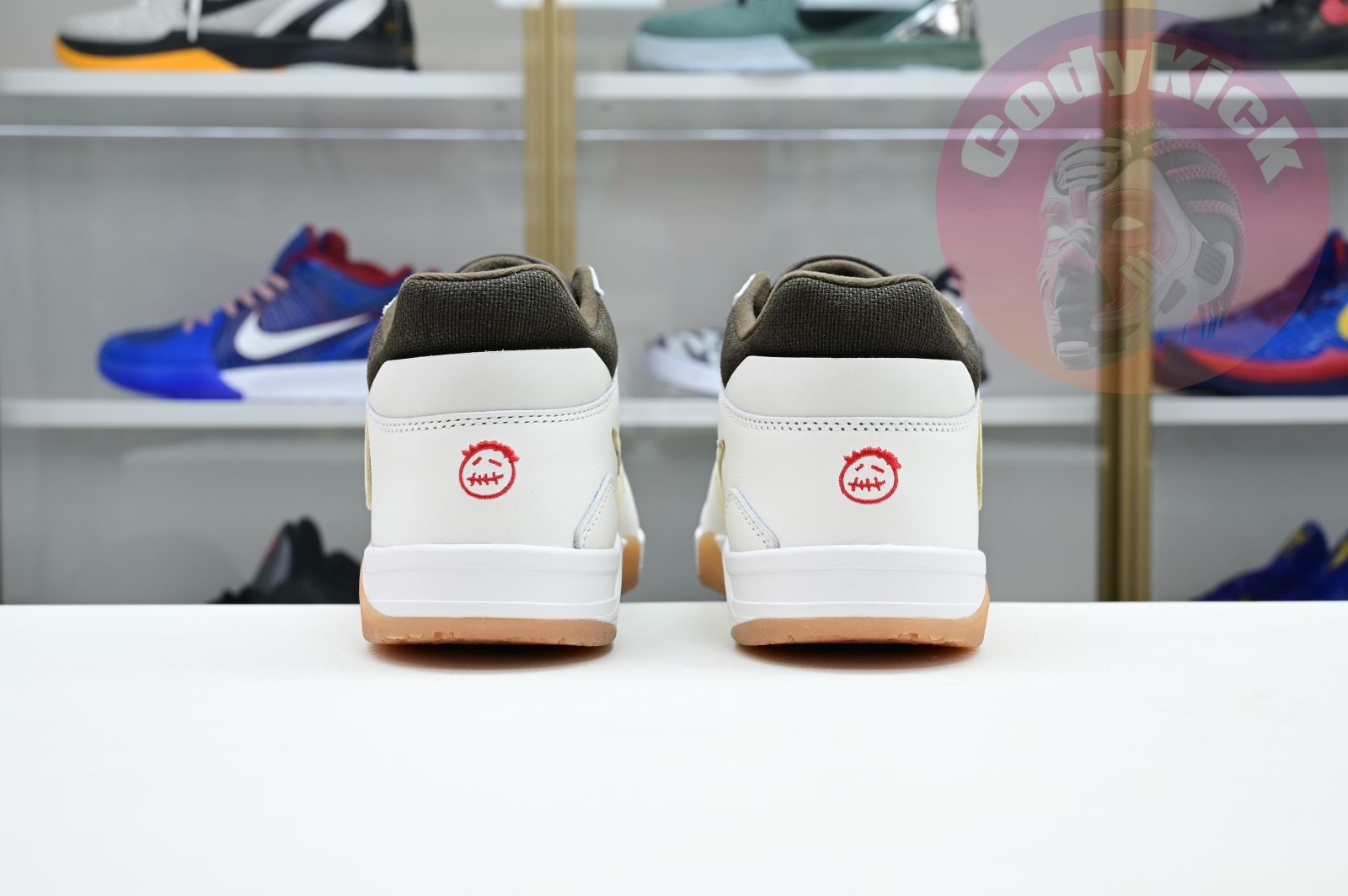 Travis Scott x Jordan Executive The Check