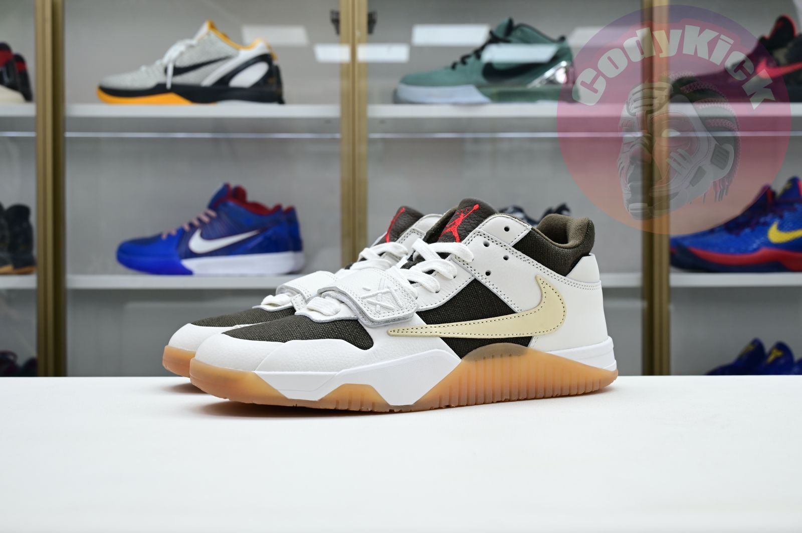 Travis Scott x Jordan Executive The Check