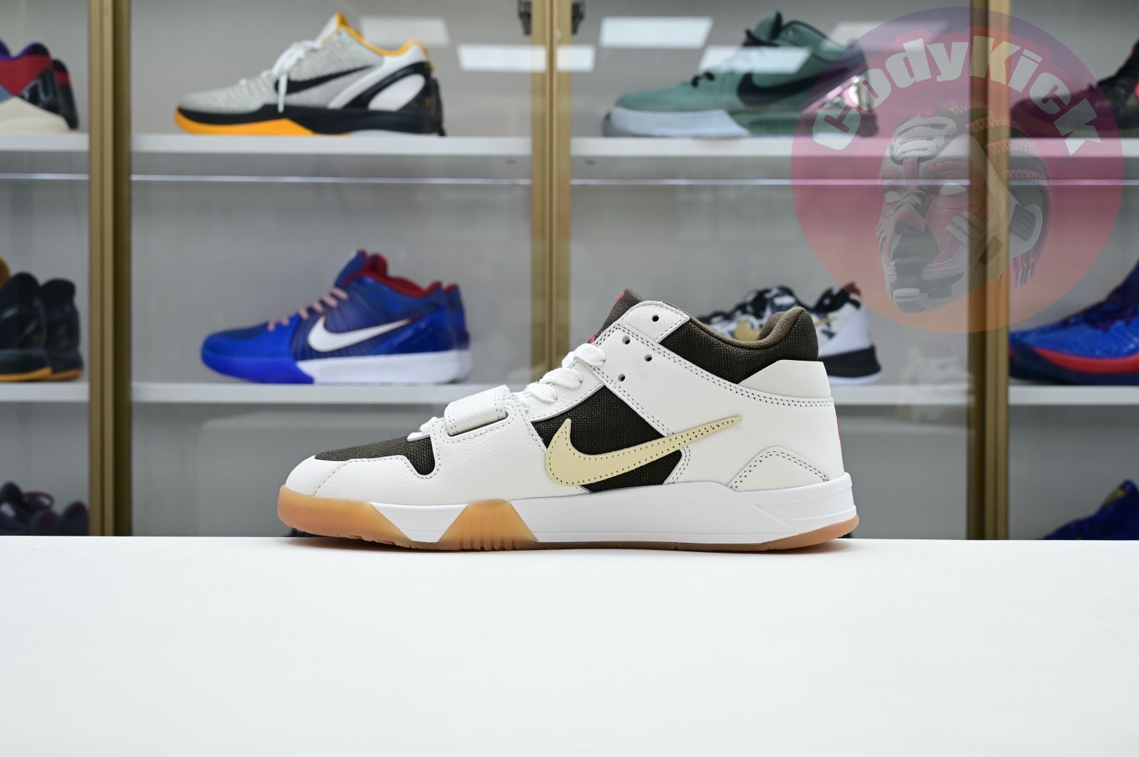 Travis Scott x Jordan Executive The Check