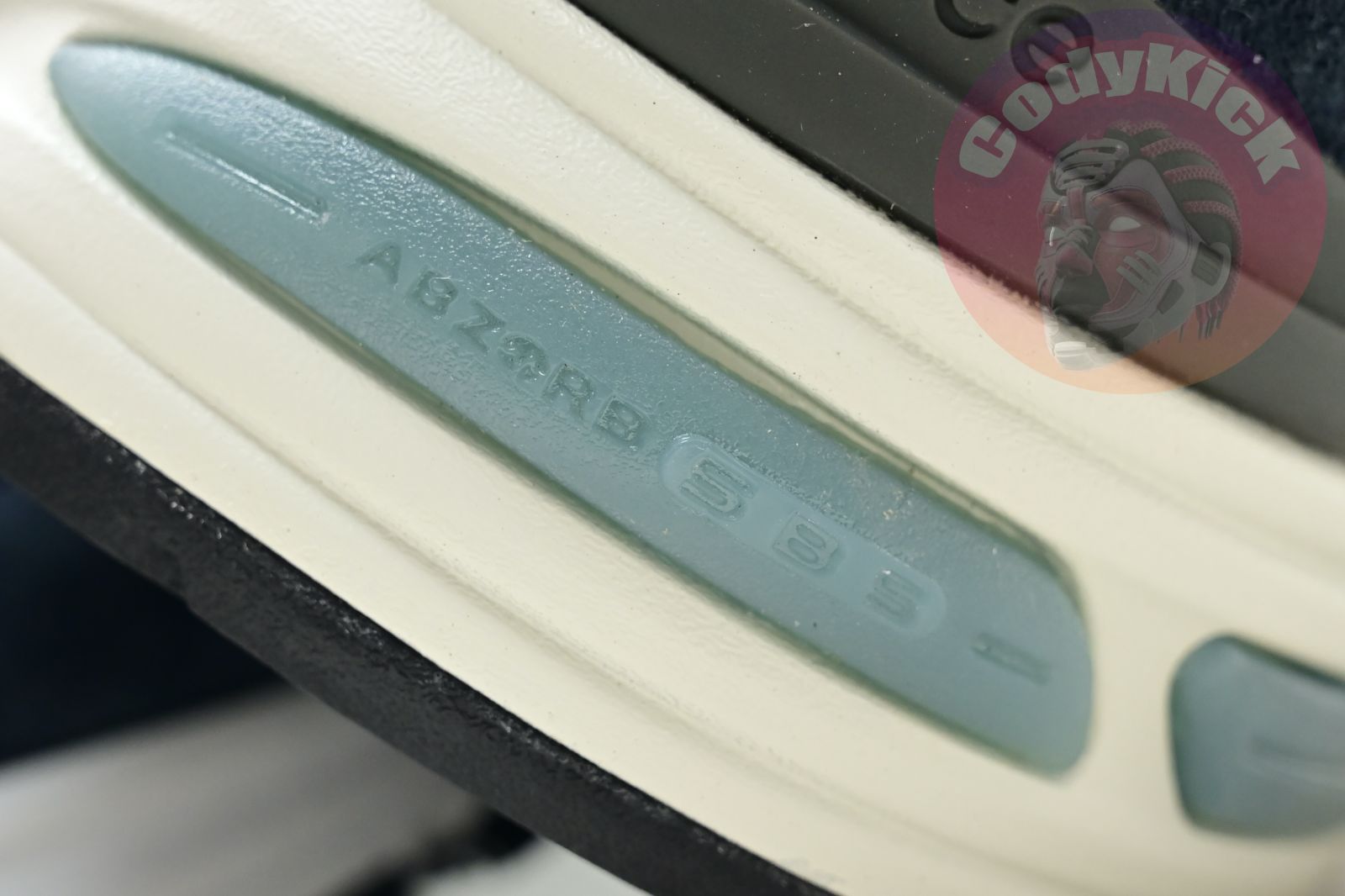 New Balance NB 991v2