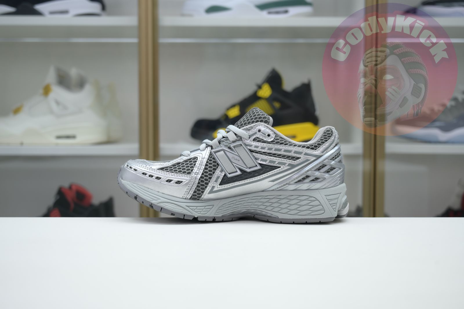 New Balance NB 1906R Y2K