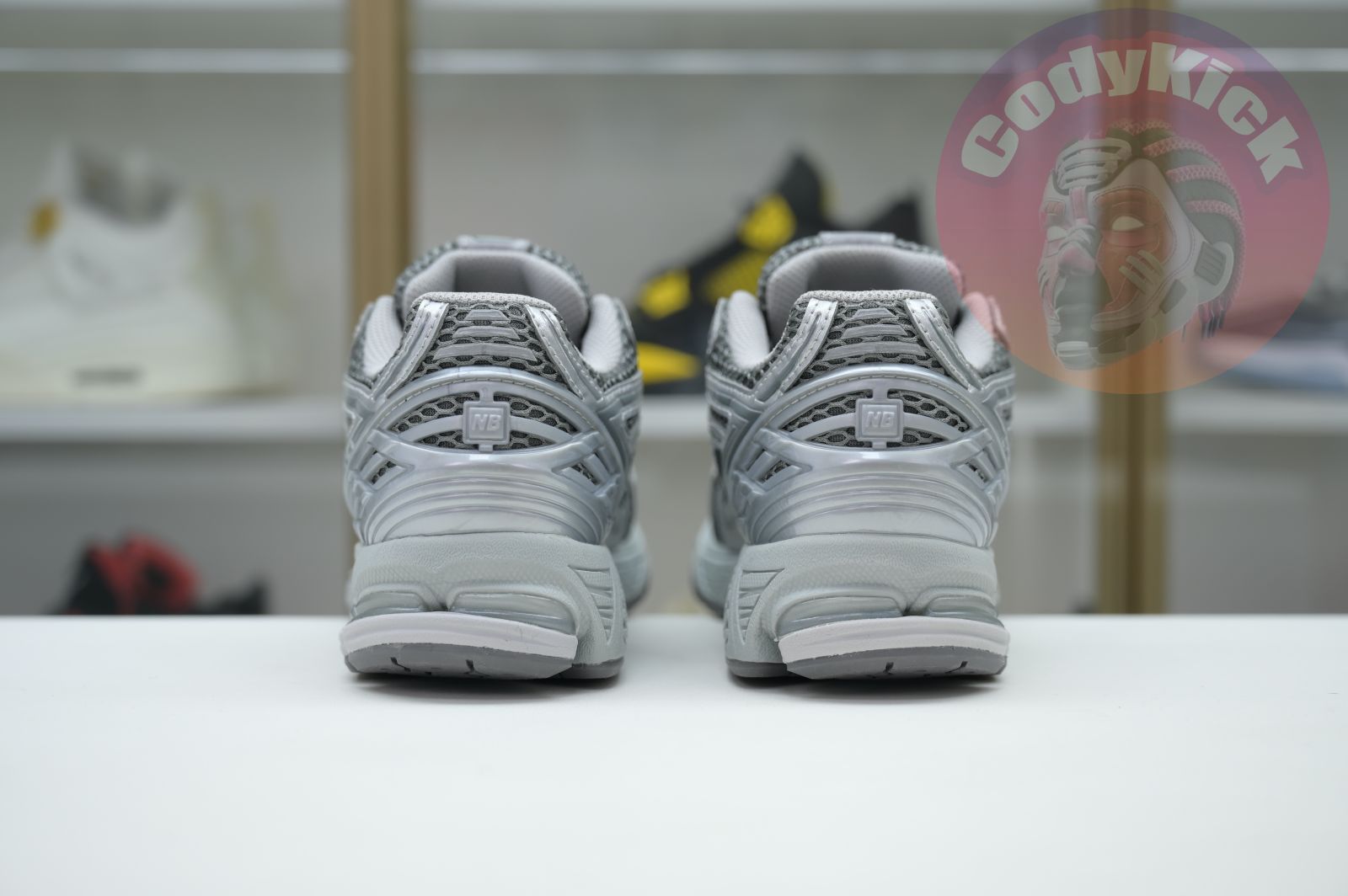 New Balance NB 1906R Y2K