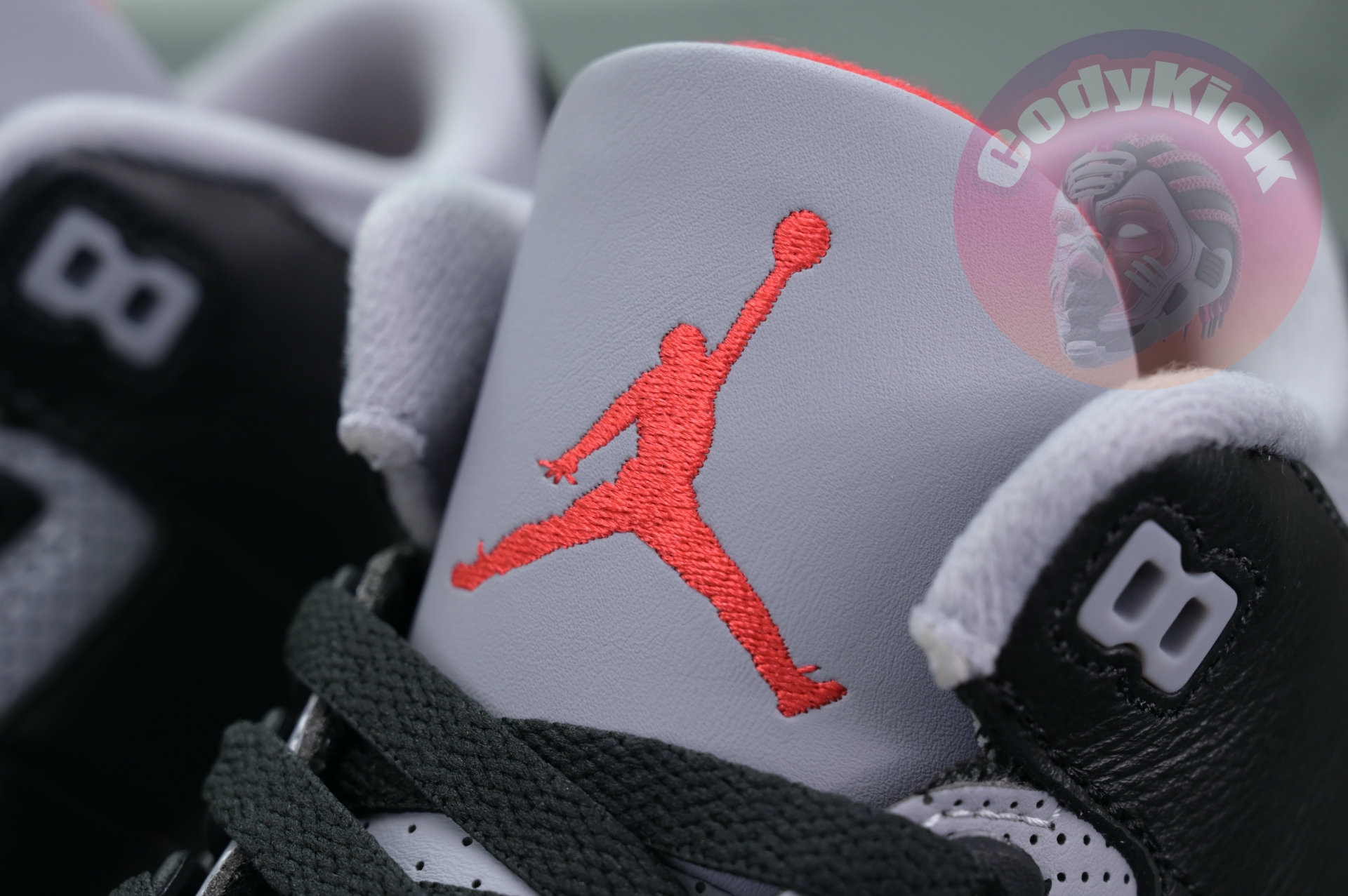 Air Jordan 3“Black Cement Reimagined”