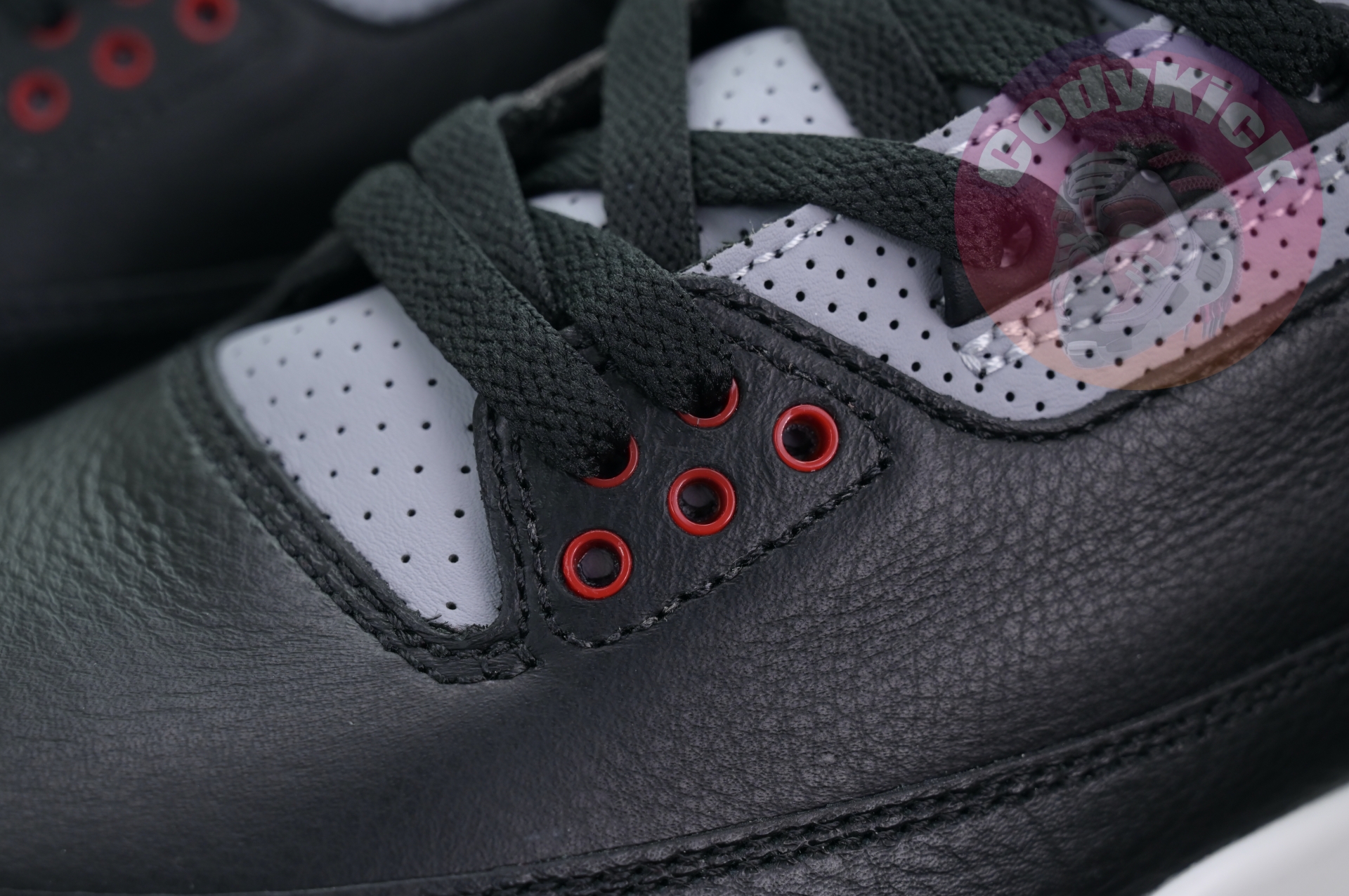 Air Jordan 3“Black Cement Reimagined”