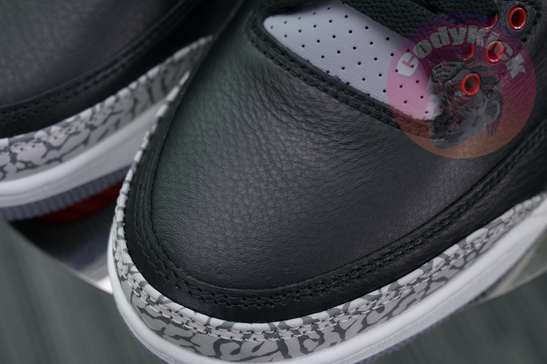 Air Jordan 3“Black Cement Reimagined”
