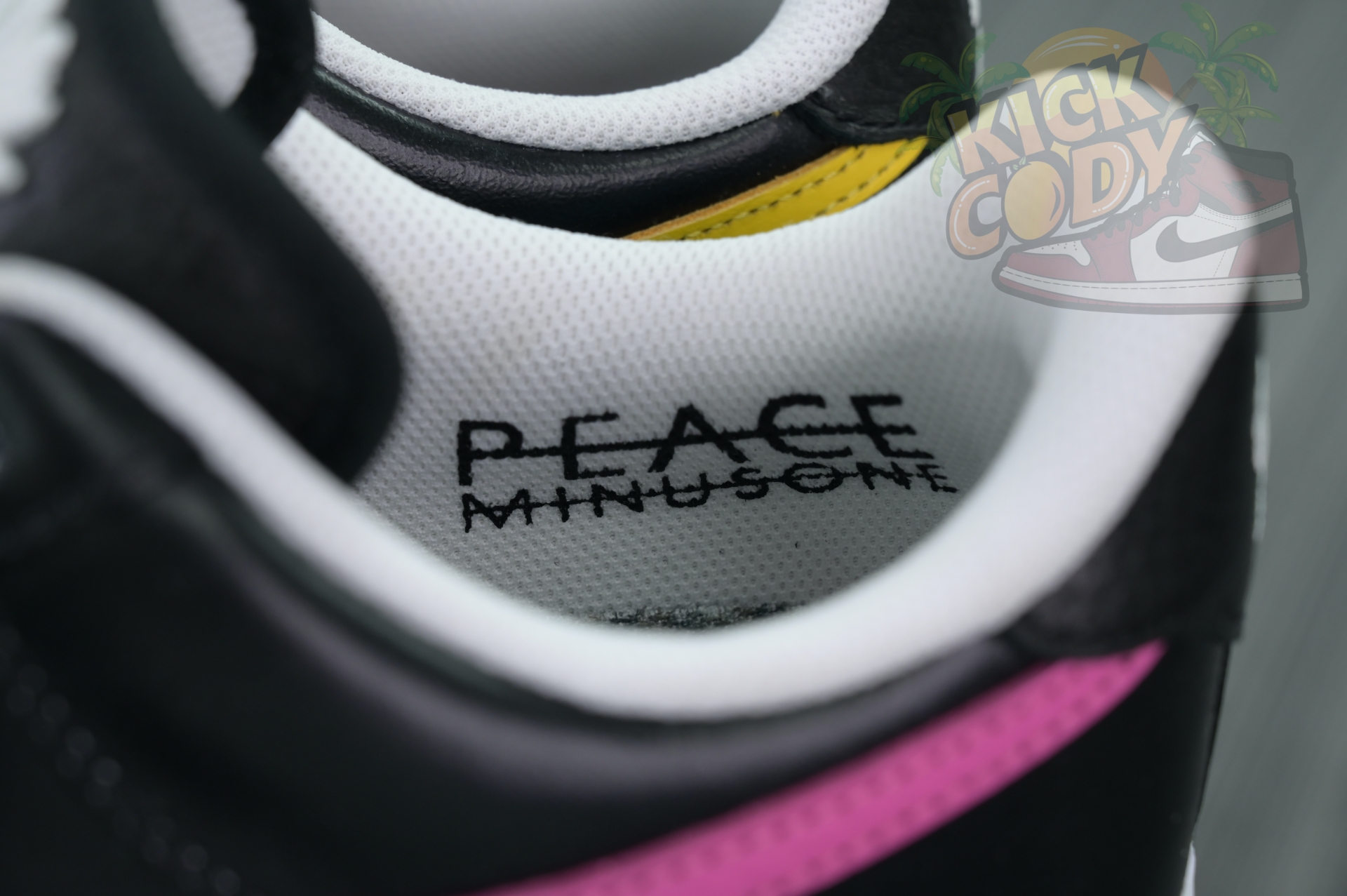 Peaceminusone x Nike Air Force 1 “Para- Noise 3.0”