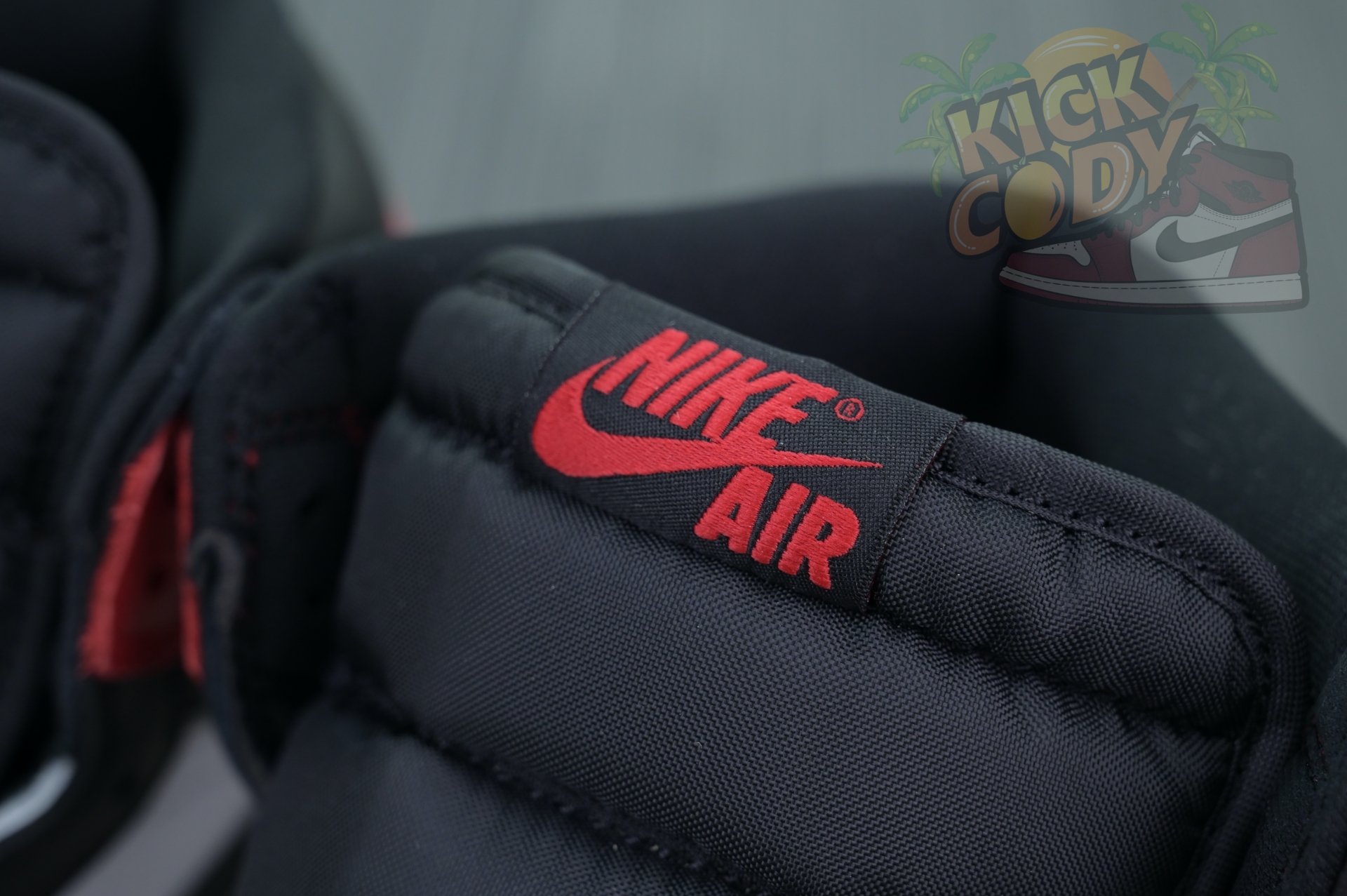 Jordan Air Jordan 1High OG“Black Toe Reimagined”
