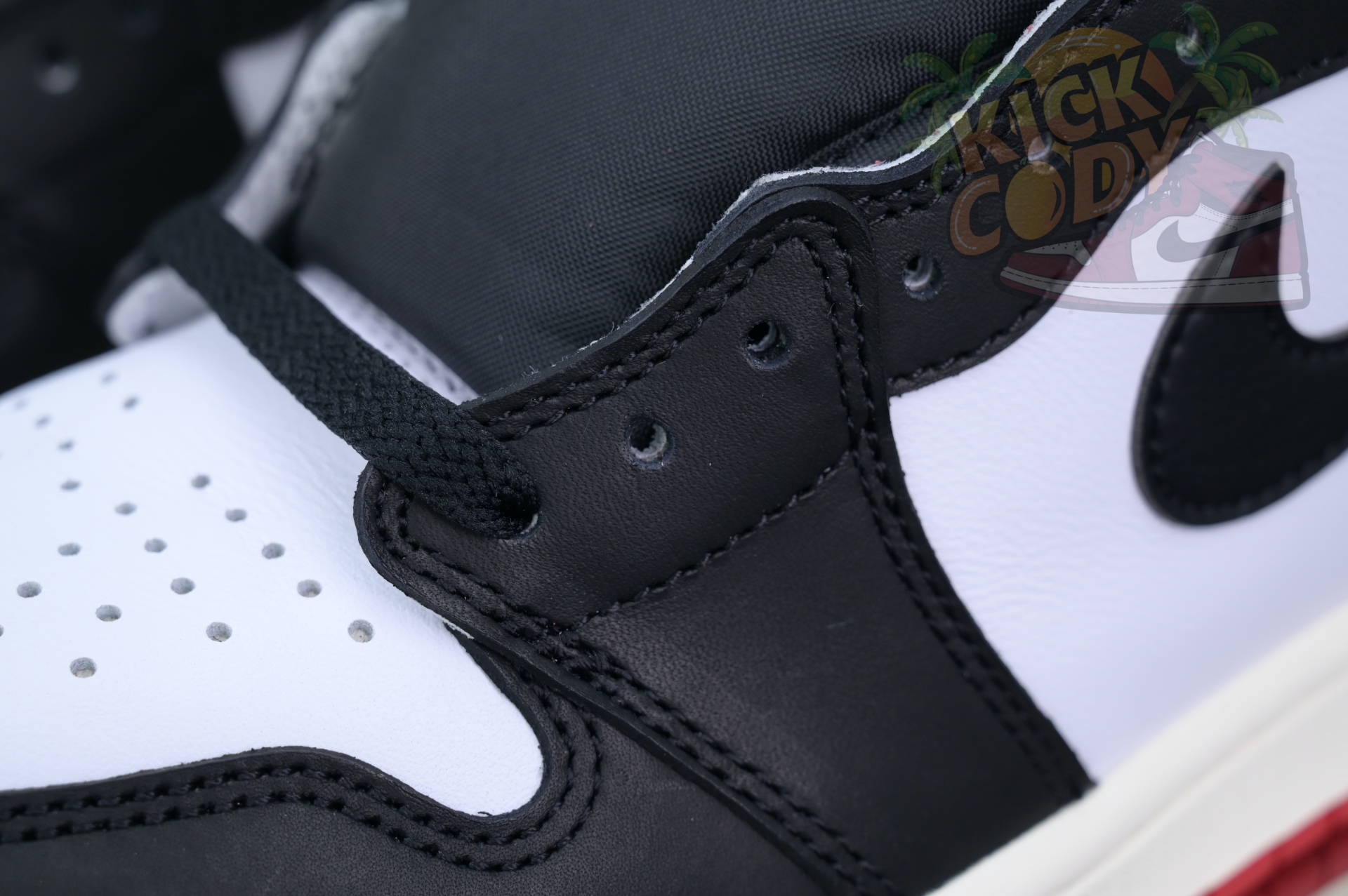 Jordan Air Jordan 1High OG“Black Toe Reimagined”