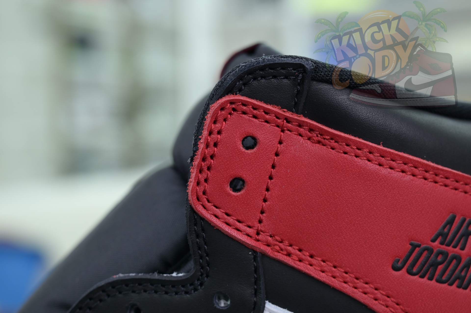 Jordan Air Jordan 1High OG“Black Toe Reimagined”