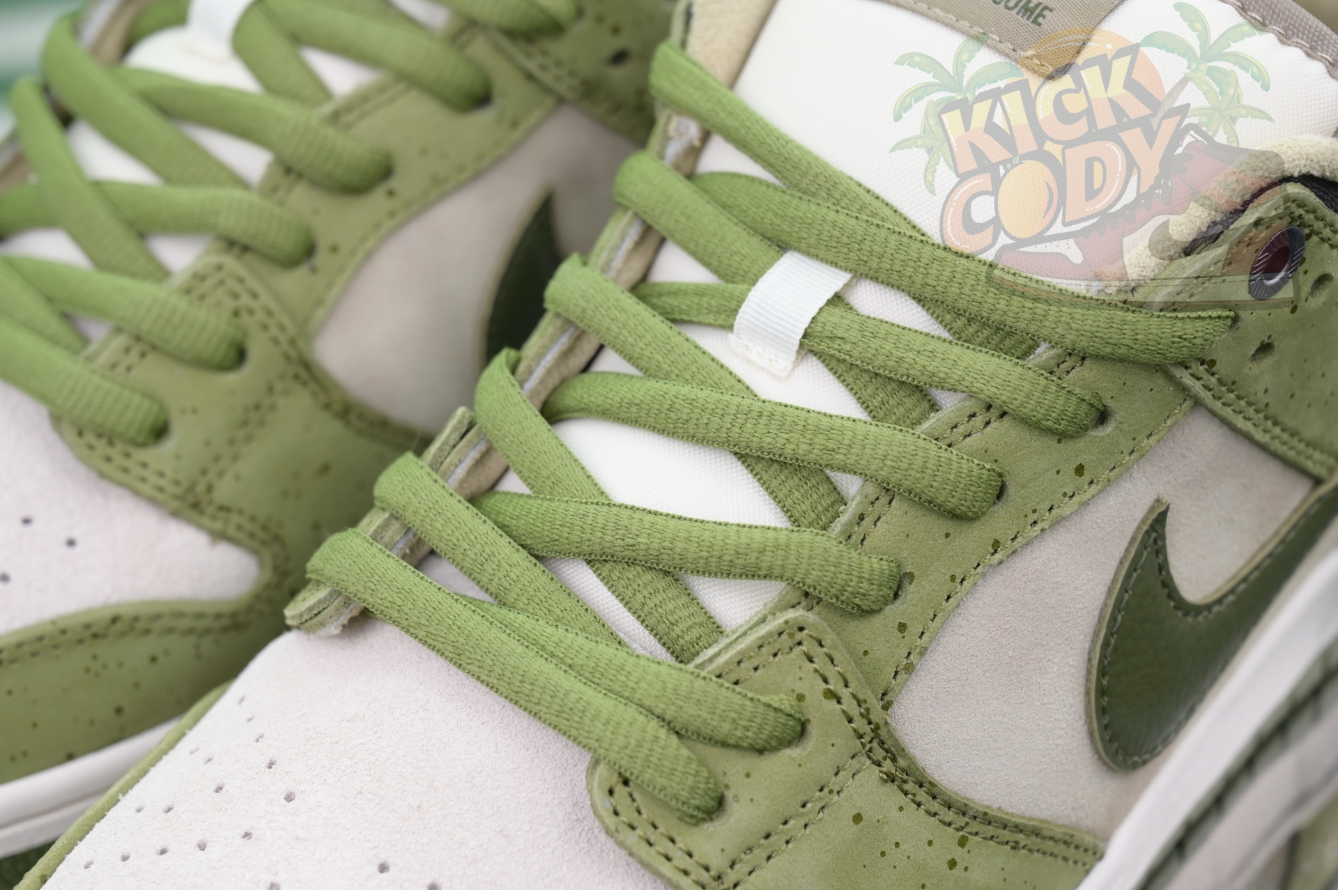 Yuto Horigome x Nike Dunk SB Asparagus
