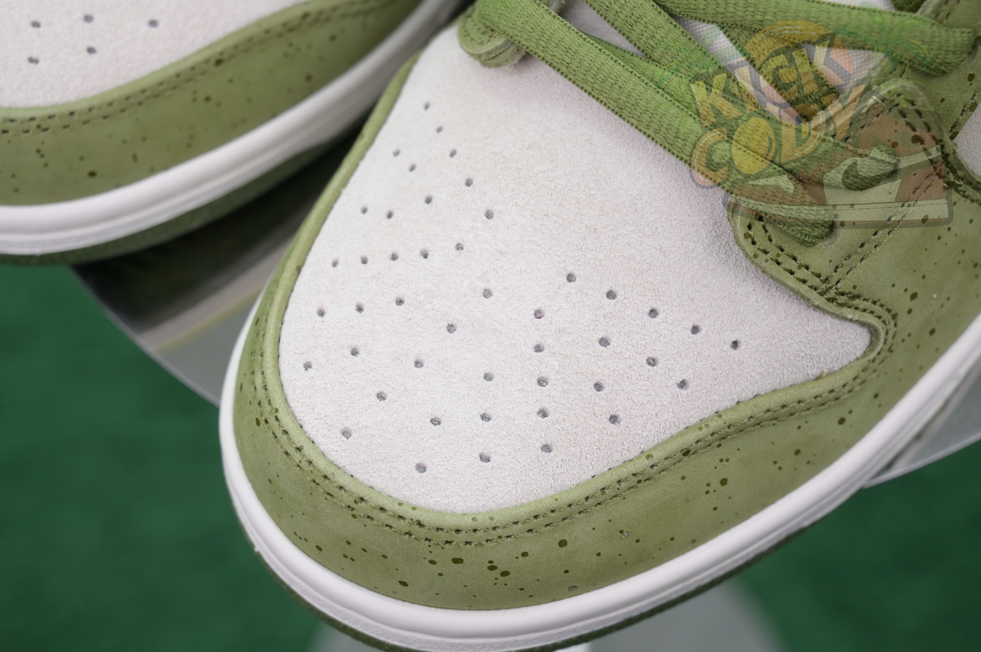 Yuto Horigome x Nike Dunk SB Asparagus