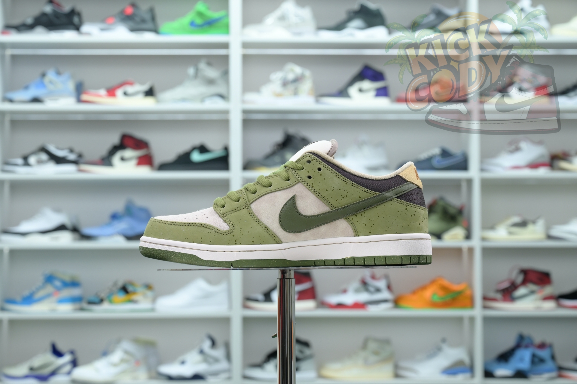 Yuto Horigome x Nike Dunk SB Asparagus