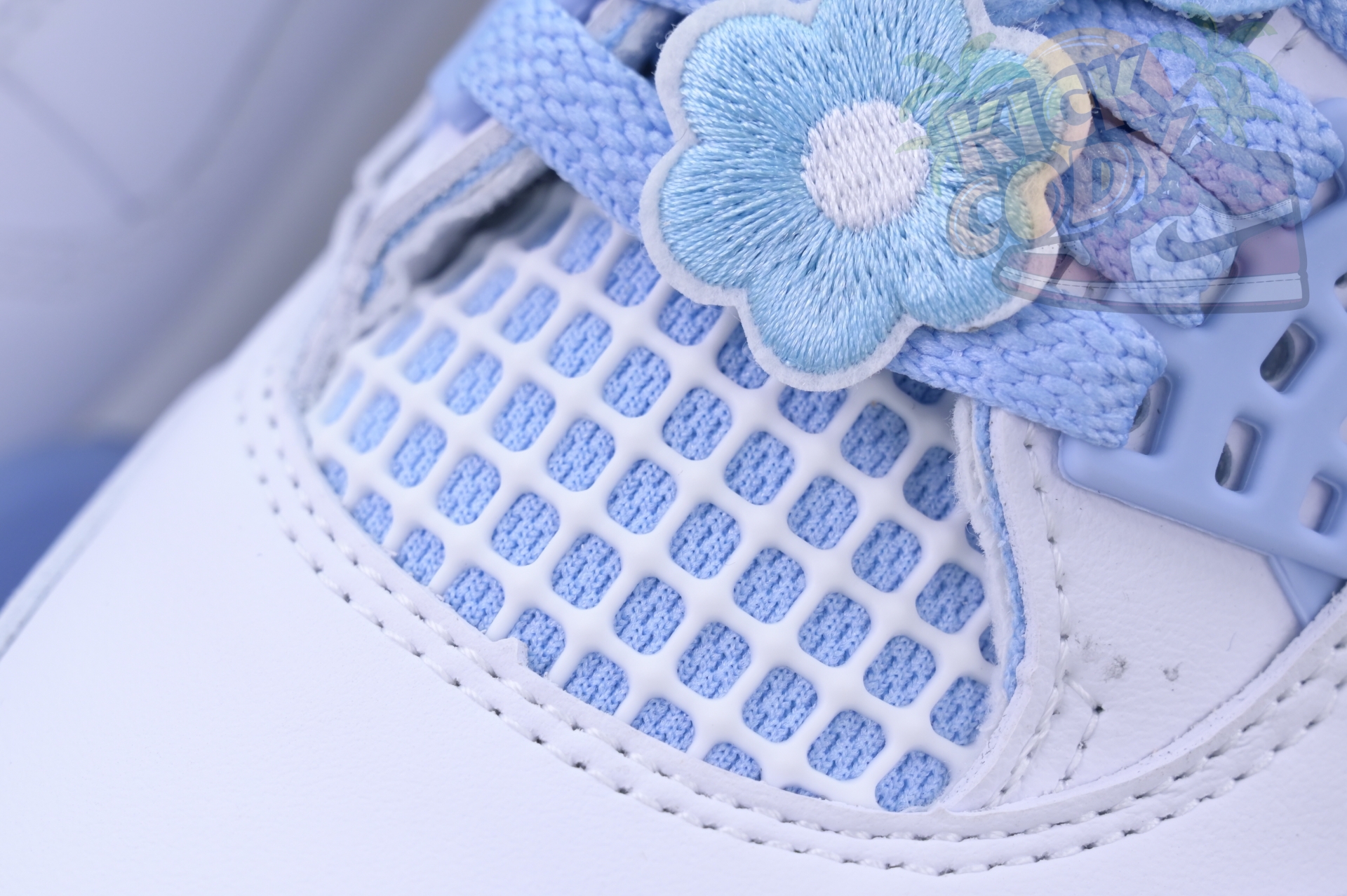 Jordan Air Jordan 4“ALUMINUM”