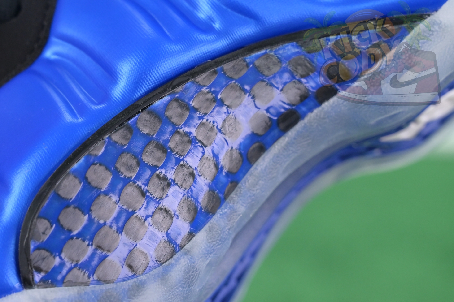 Nike Foamposite One“Dark Neon Royal”