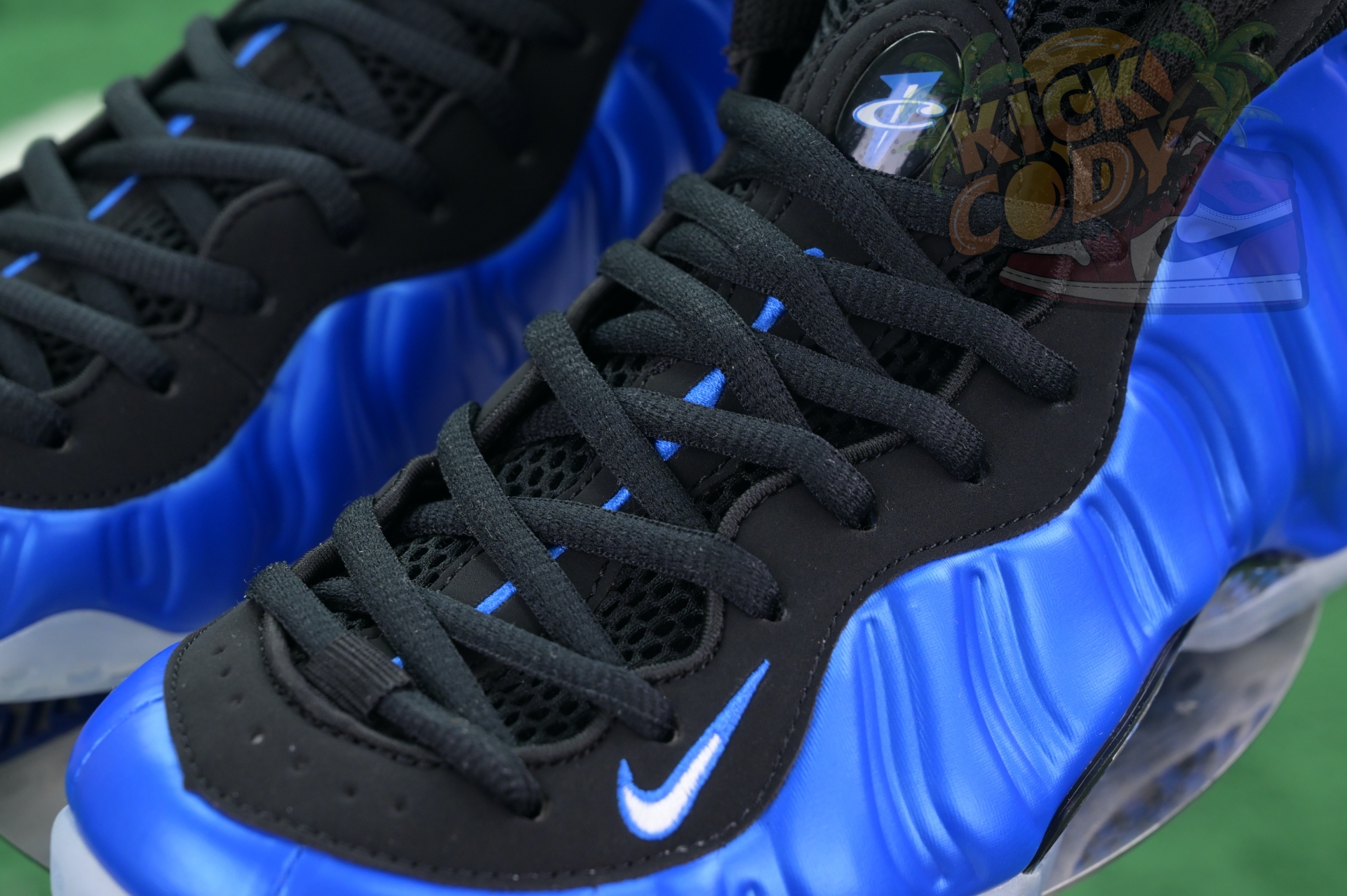 Nike Foamposite One“Dark Neon Royal”