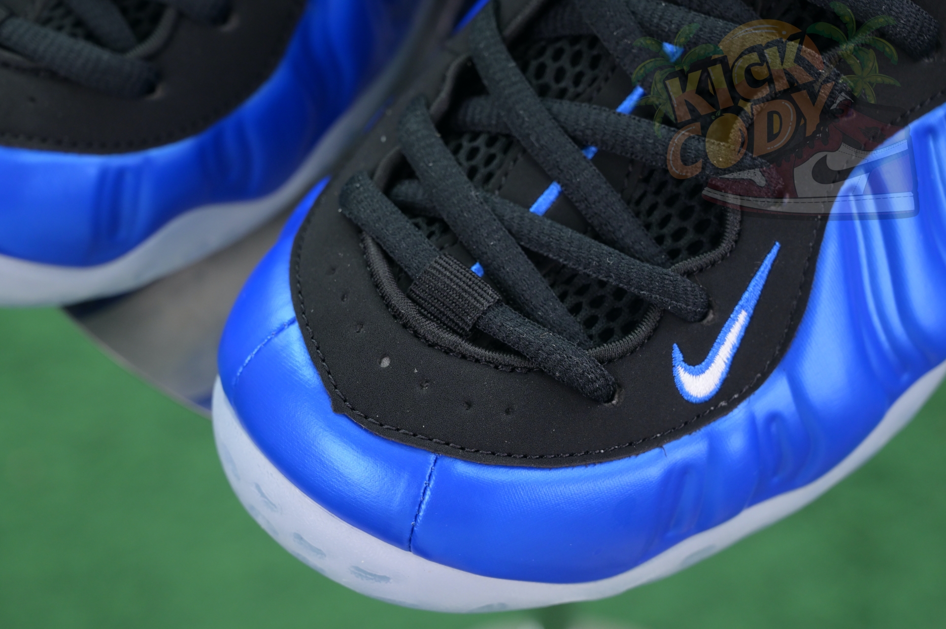 Nike Foamposite One“Dark Neon Royal”