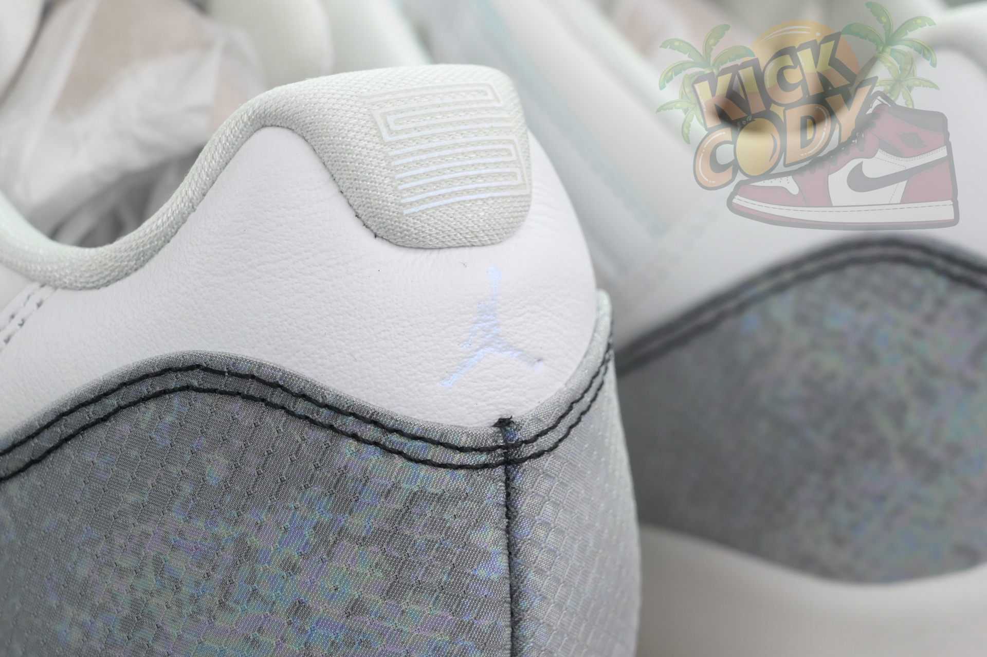 Jordan Air Jordan 11 Low  CNY