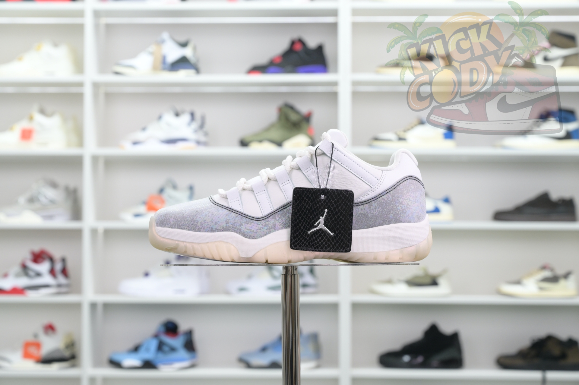 Jordan Air Jordan 11 Low  CNY