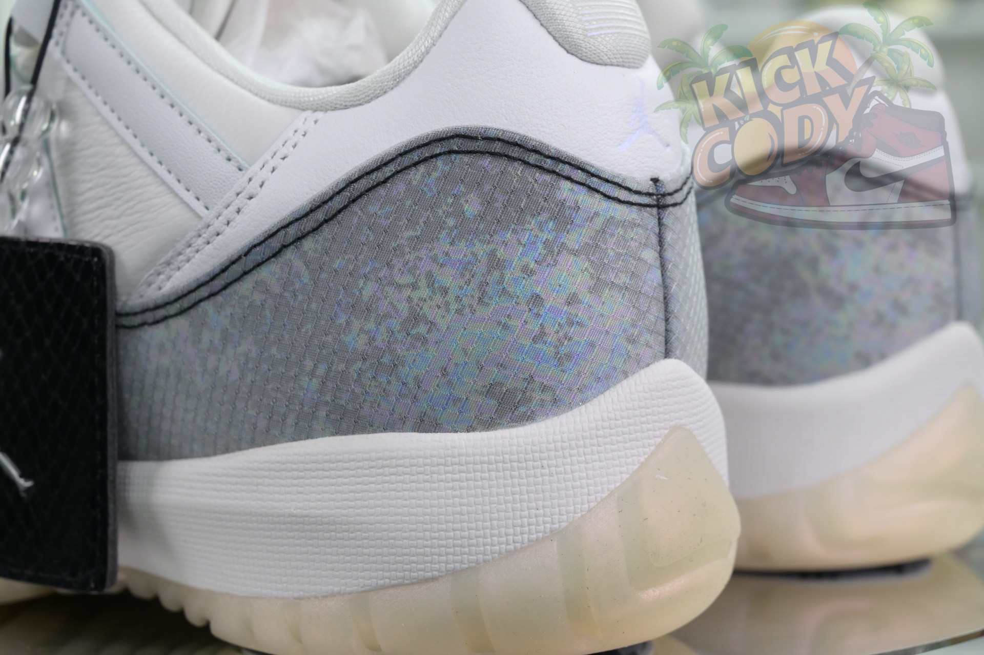 Jordan Air Jordan 11 Low  CNY