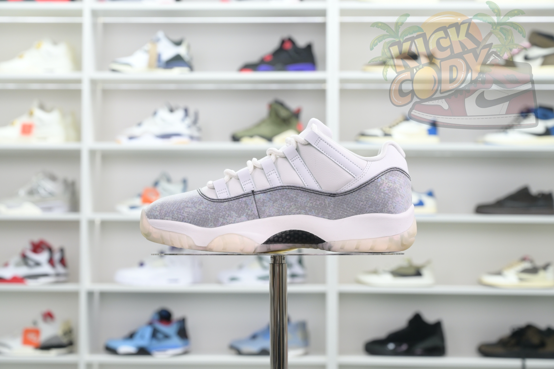 Jordan Air Jordan 11 Low  CNY