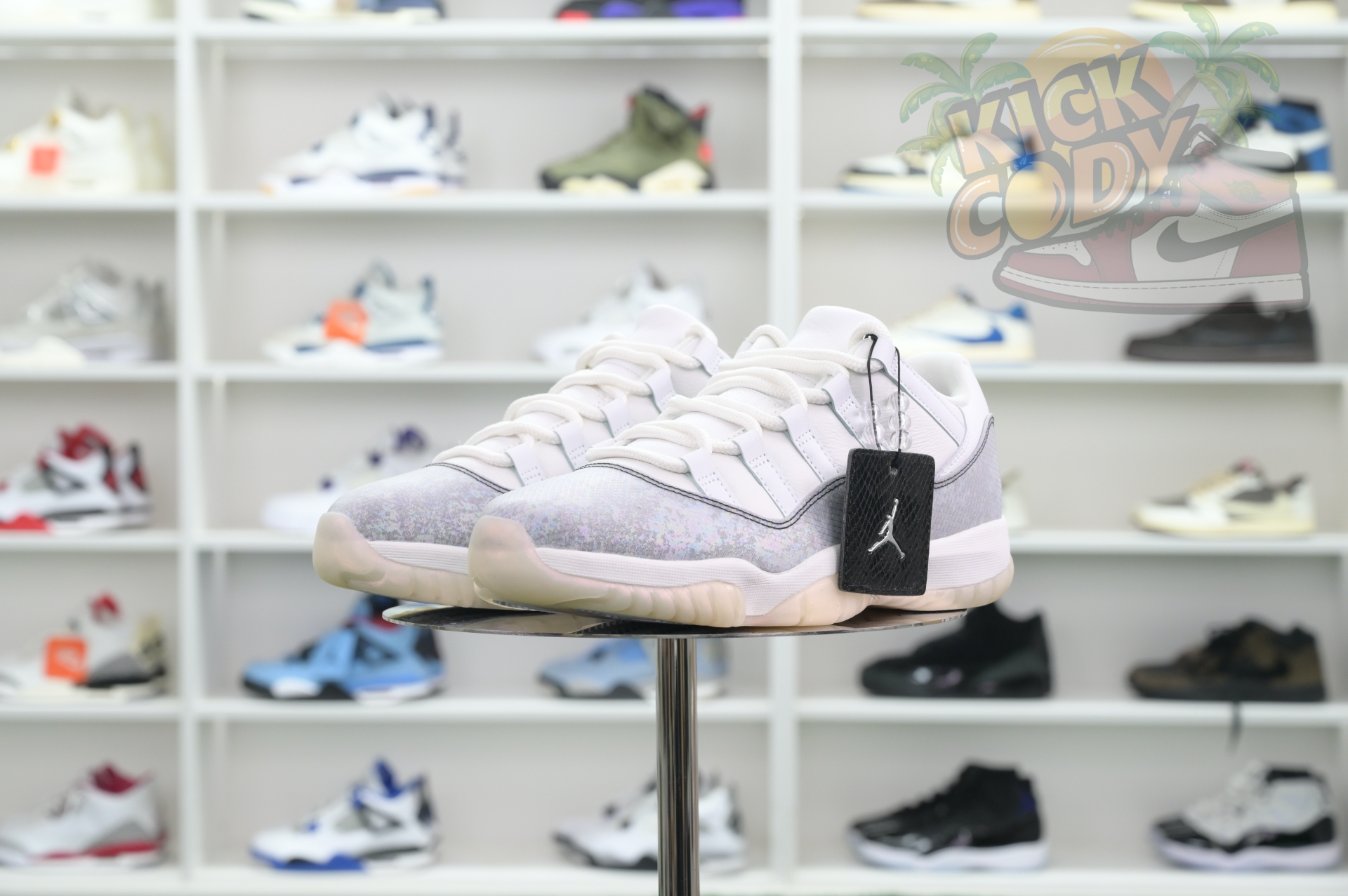 Jordan Air Jordan 11 Low  CNY