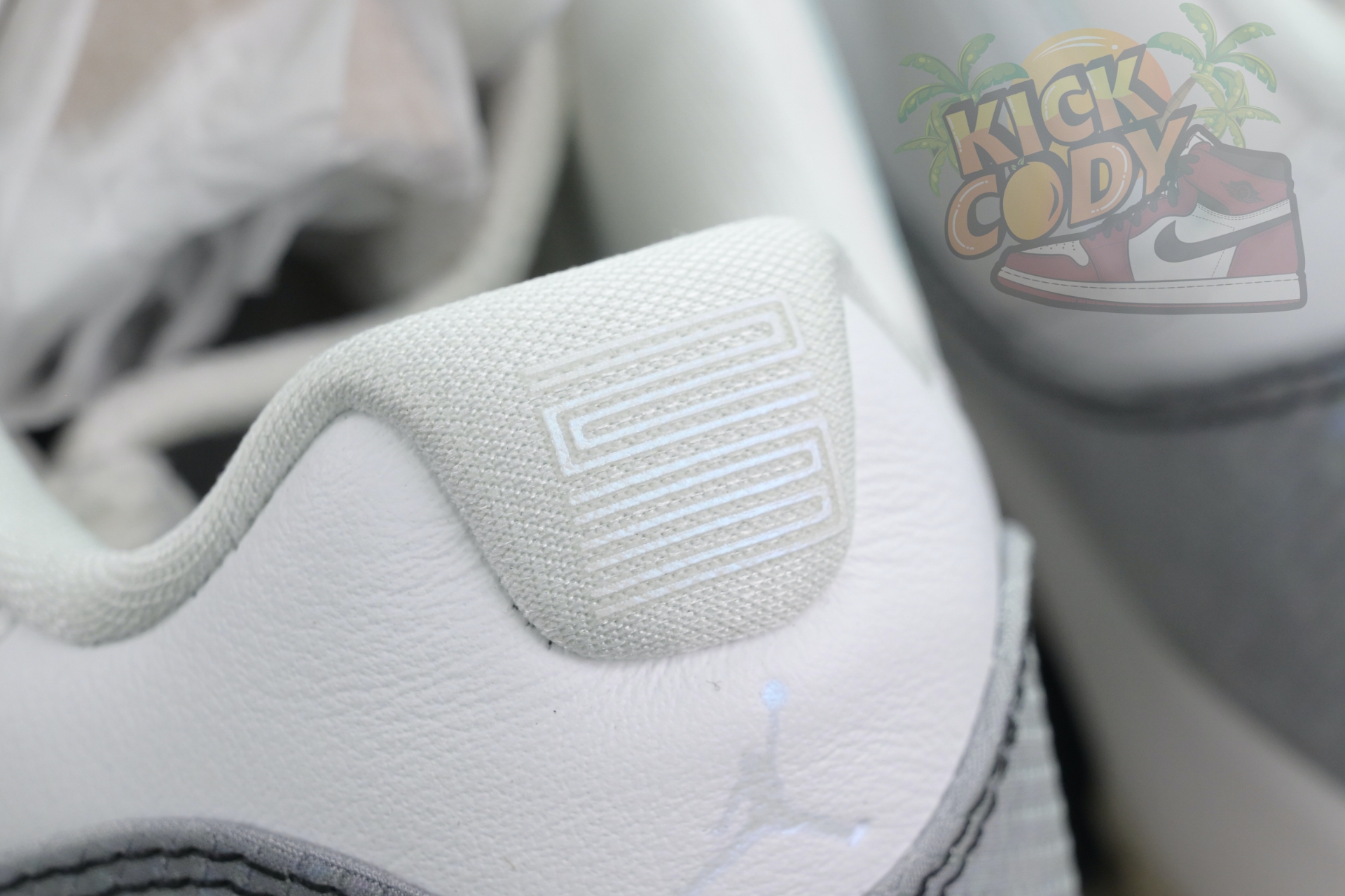 Jordan Air Jordan 11 Low  CNY