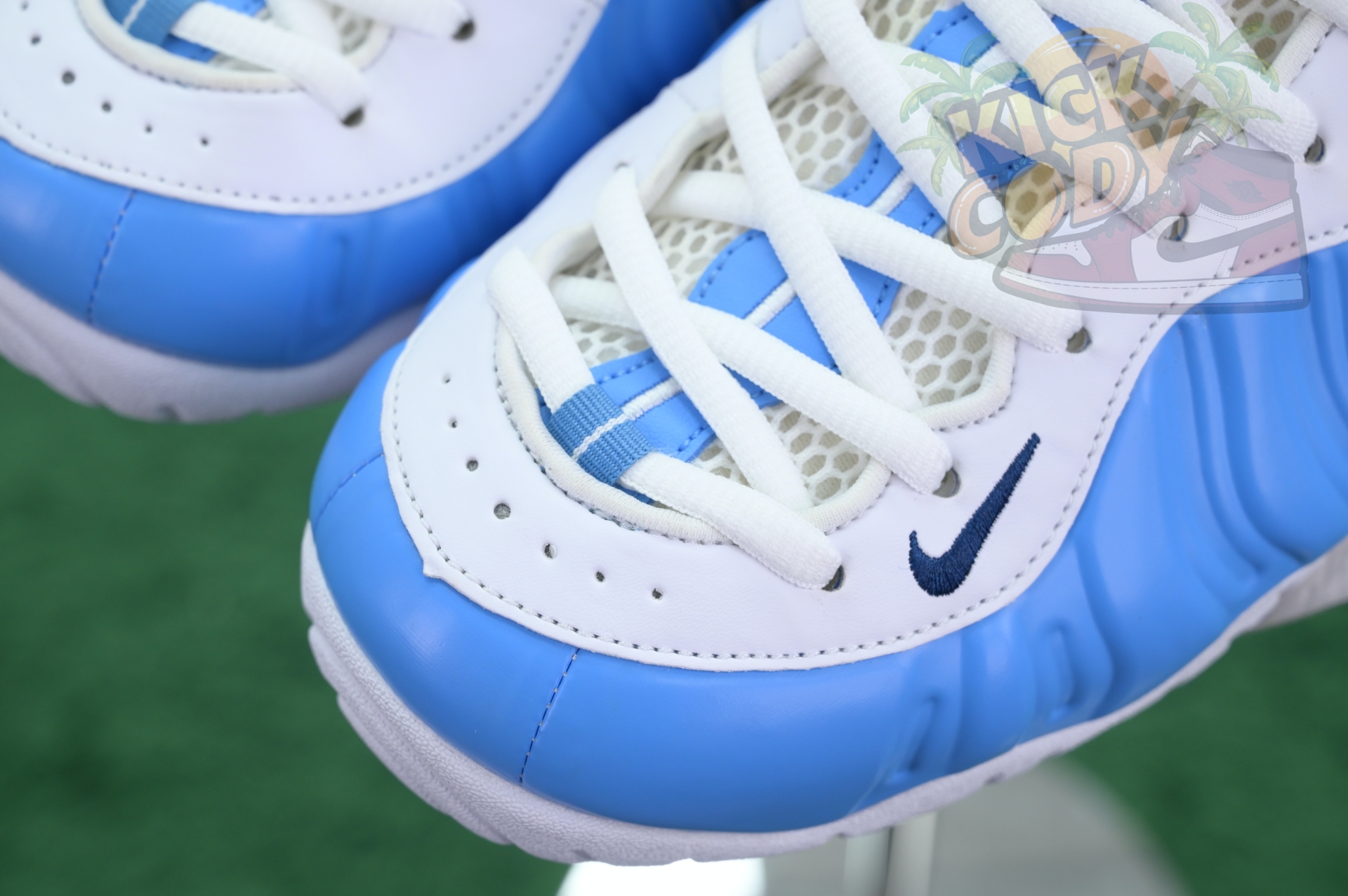 Nike Foamposite Pro University Blue